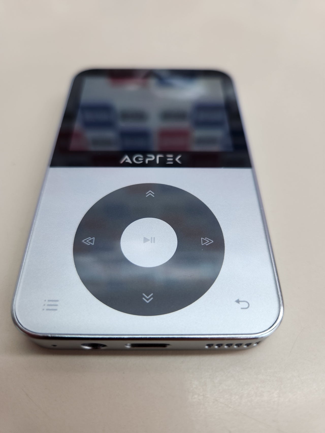 Reproductor MP3 64GB  Bluetooth 5.3, 2.3"