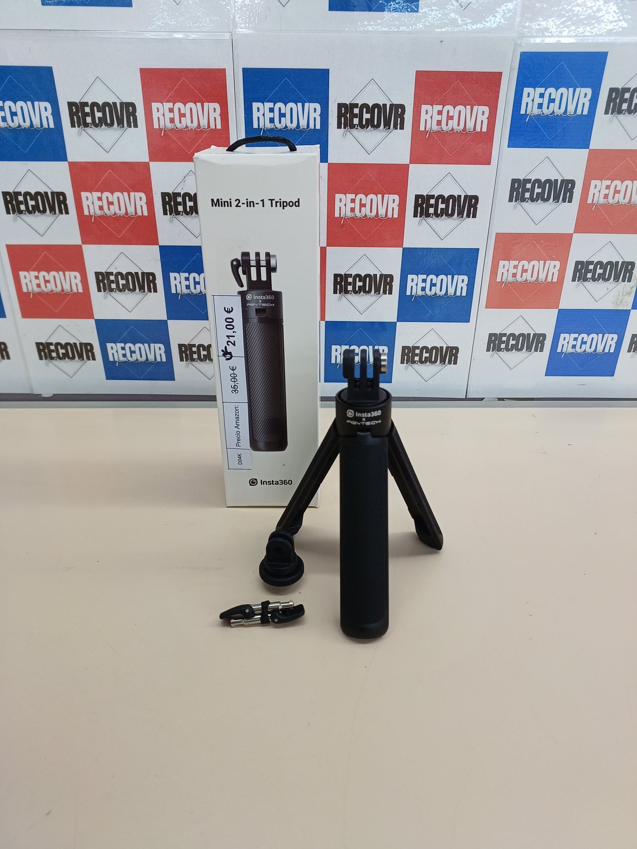 Mini Trípode 2 en 1 Insta360 X3/X4/X5/Go