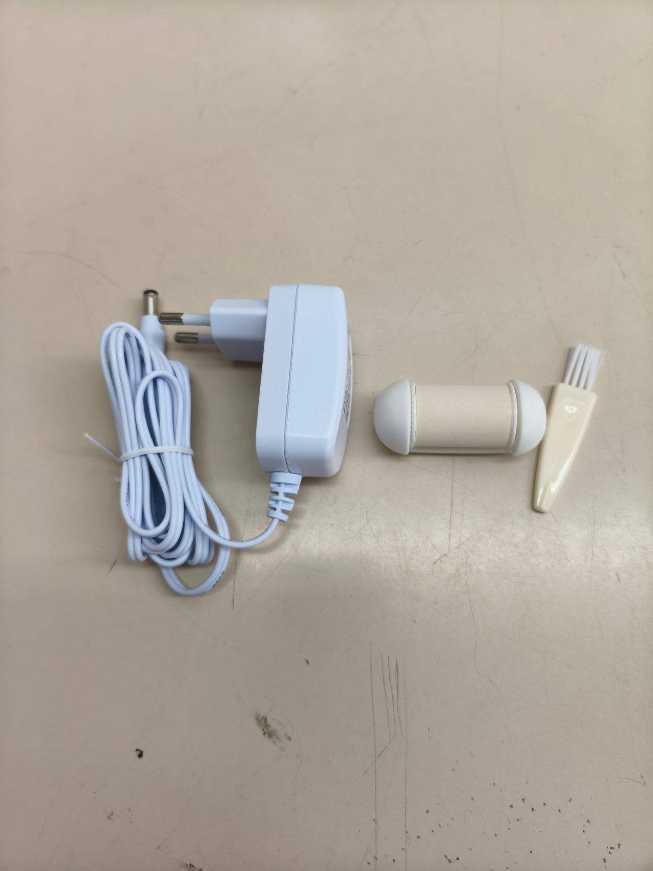 Depiladora eléctrica Rowenta con accesorios para zonas sensibles