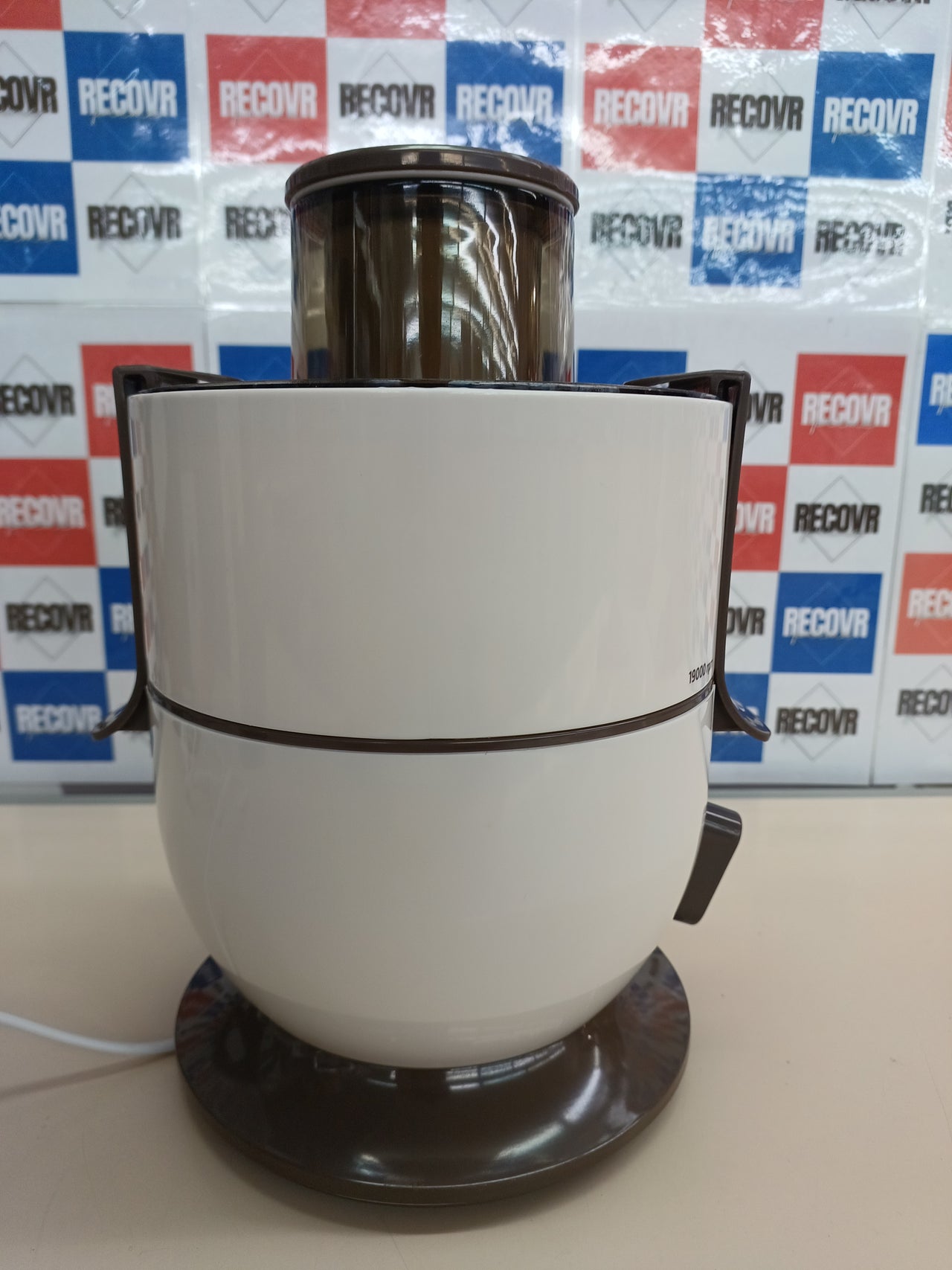 Licuadora Frutas y Verduras 650W Cecotec Potencia