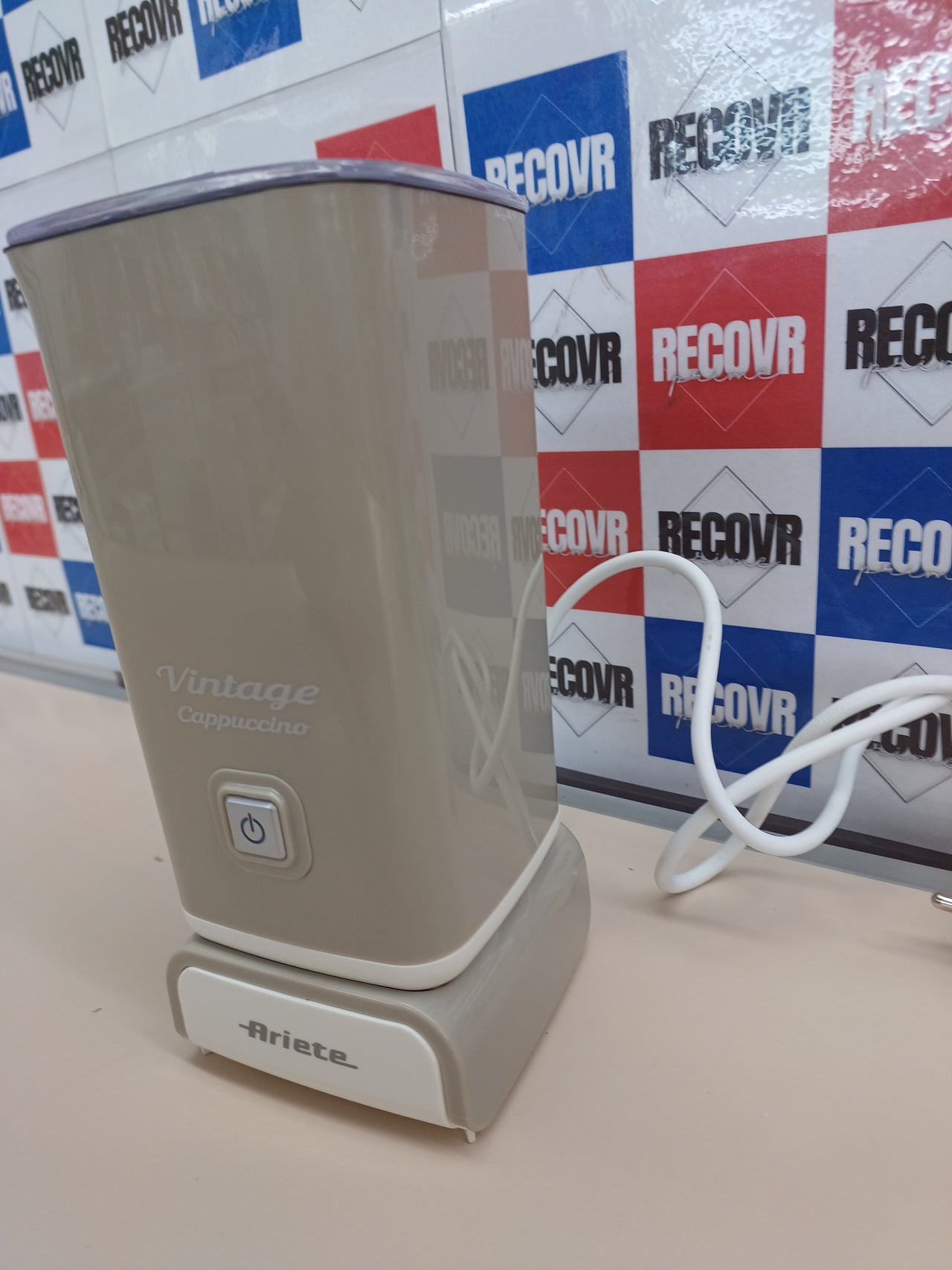 Espumador De Leche Vintage, 500W, 3 Funciones, Antidaherente, Ariete 2878/03.