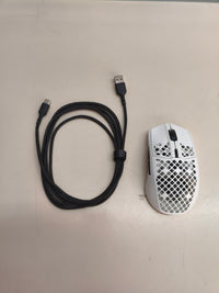 Ratón gaming SteelSeries Aerox 3 con cable, blanco