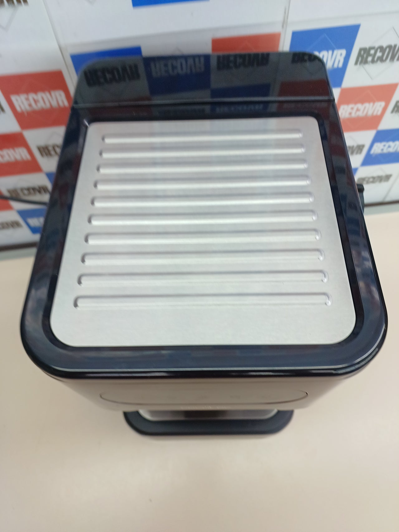 Cafetera express 20 bares con vaporizador y Cold Brew - Cecotec
