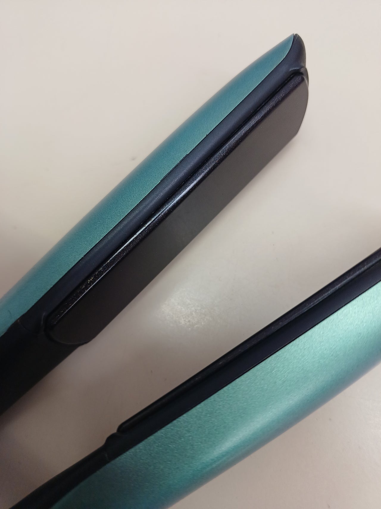 Plancha pelo profesional edición 2023 verde ghd