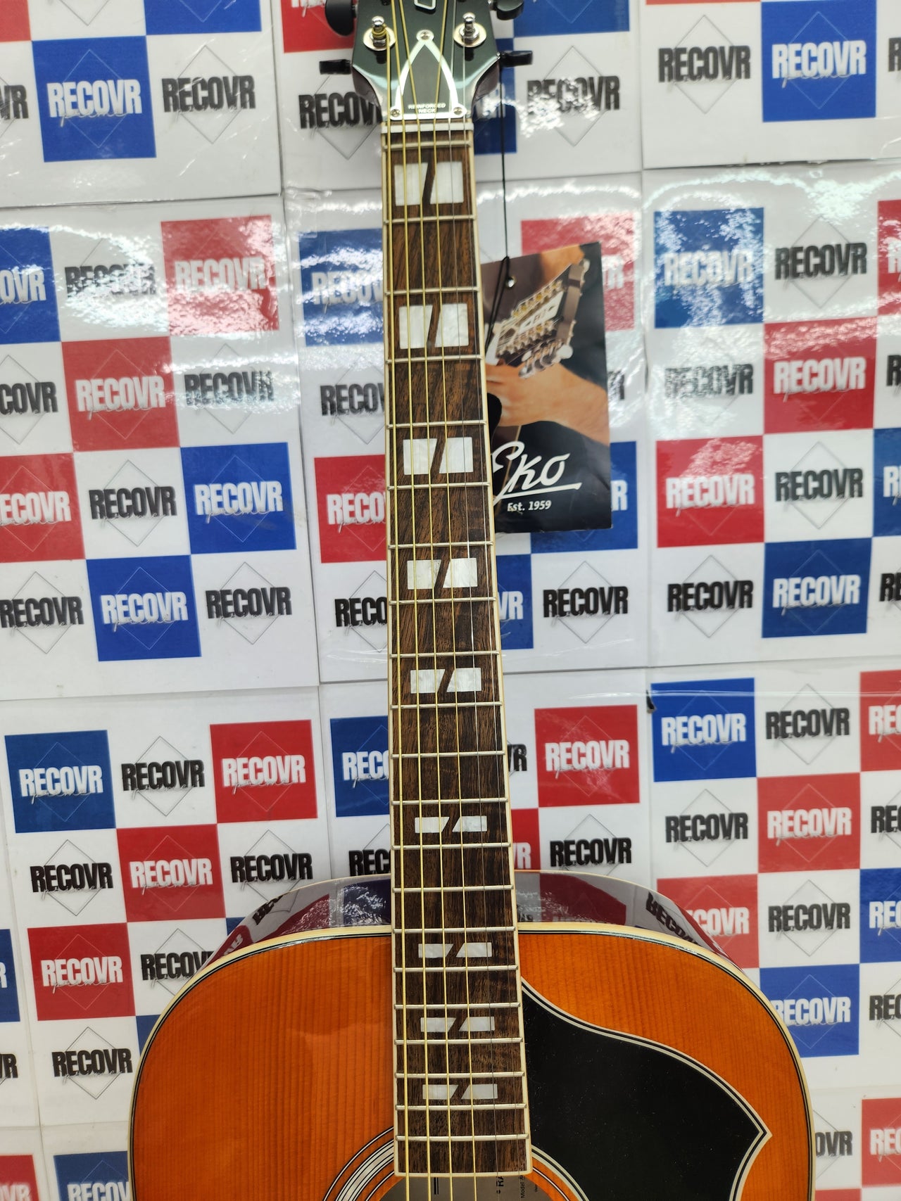 Guitarra Electroacústica EKO Ranger EQ VI