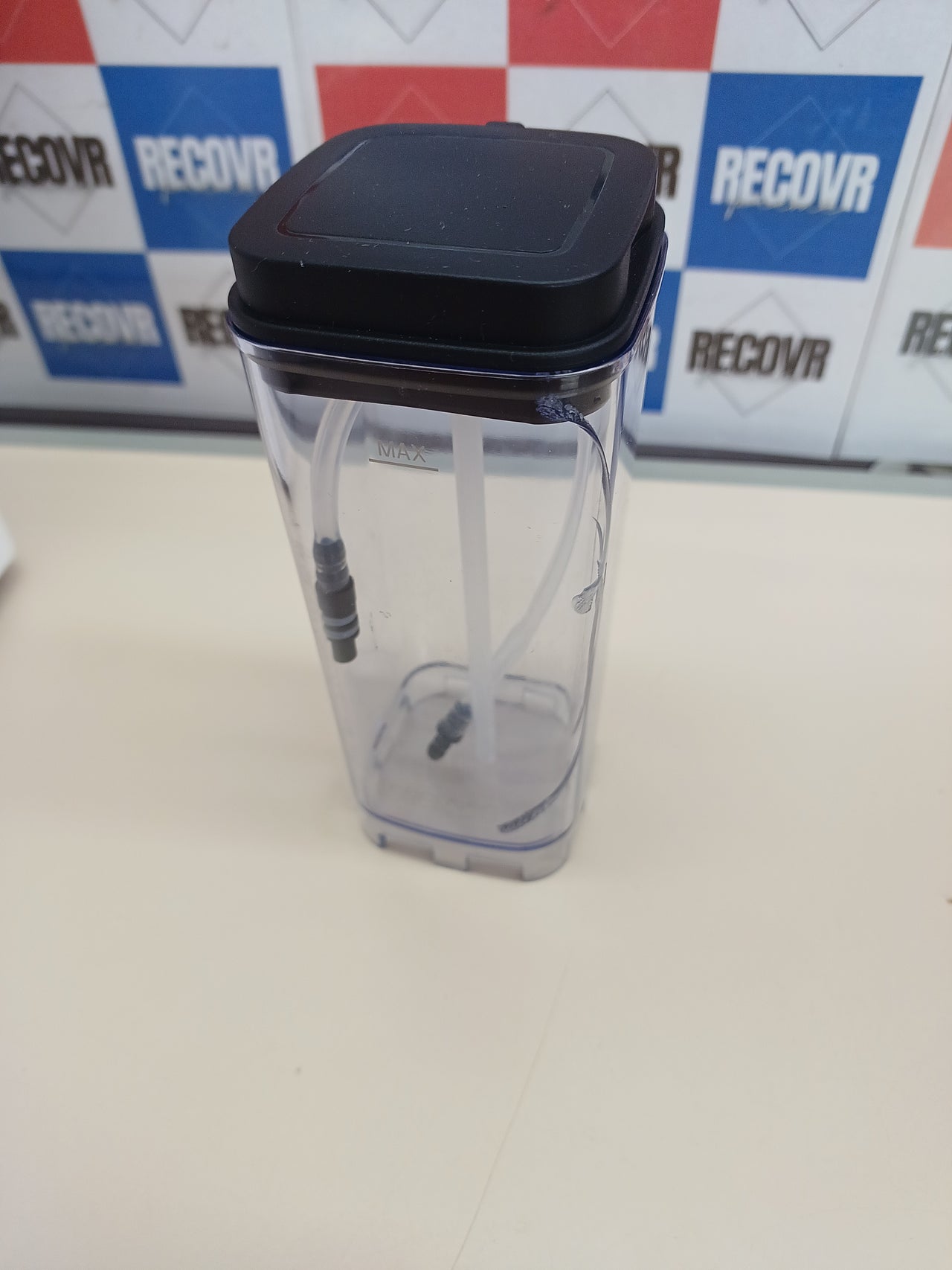 Cafetera superautomática WiFi 19 bares con leche y molinillo - Cecotec