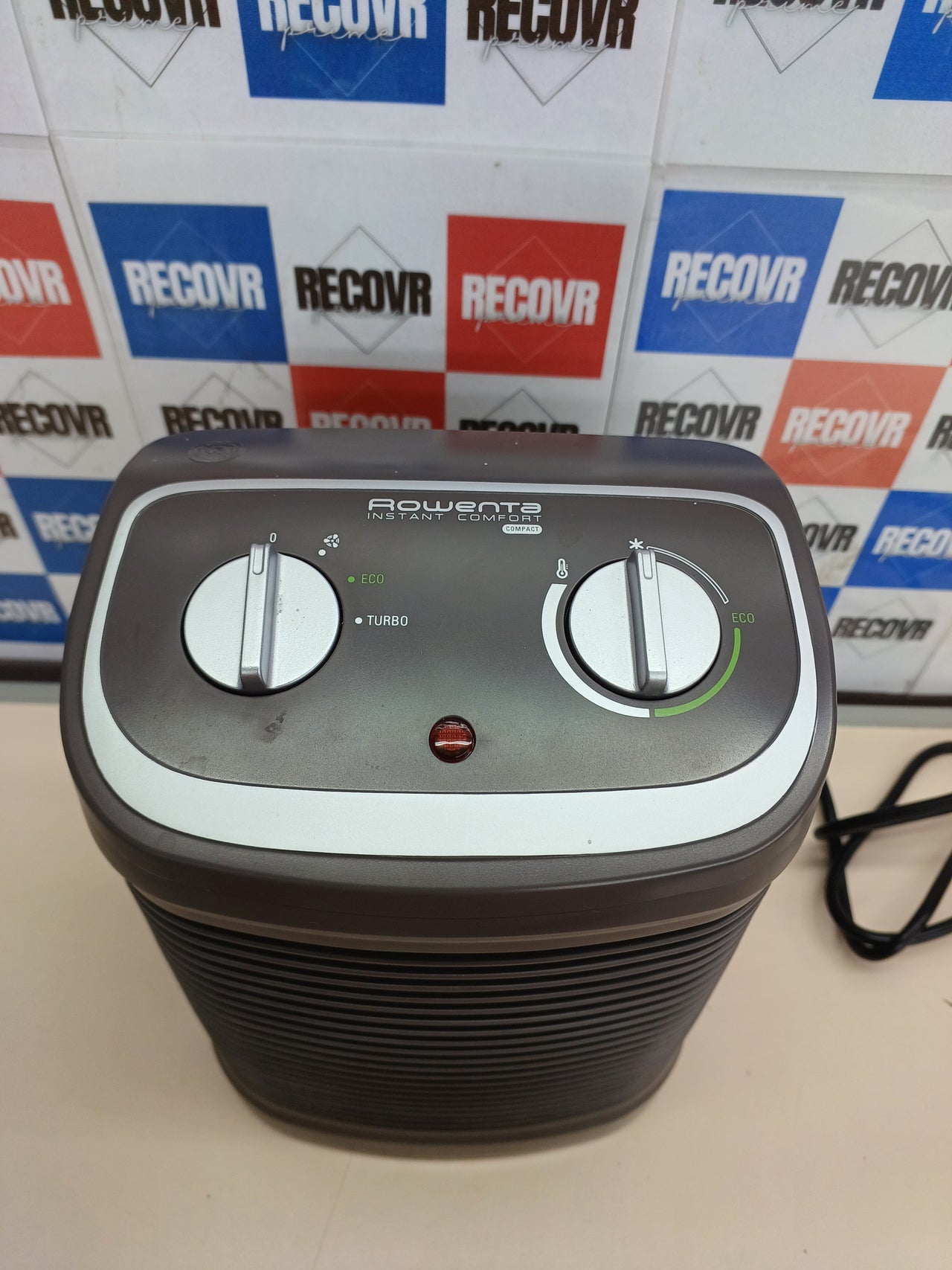 Calefactor Rowenta Instant Comfort Compact SO2330F2