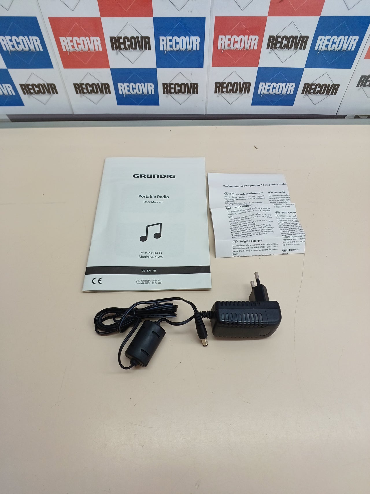 Radio portátil Grundig Music 60X FM