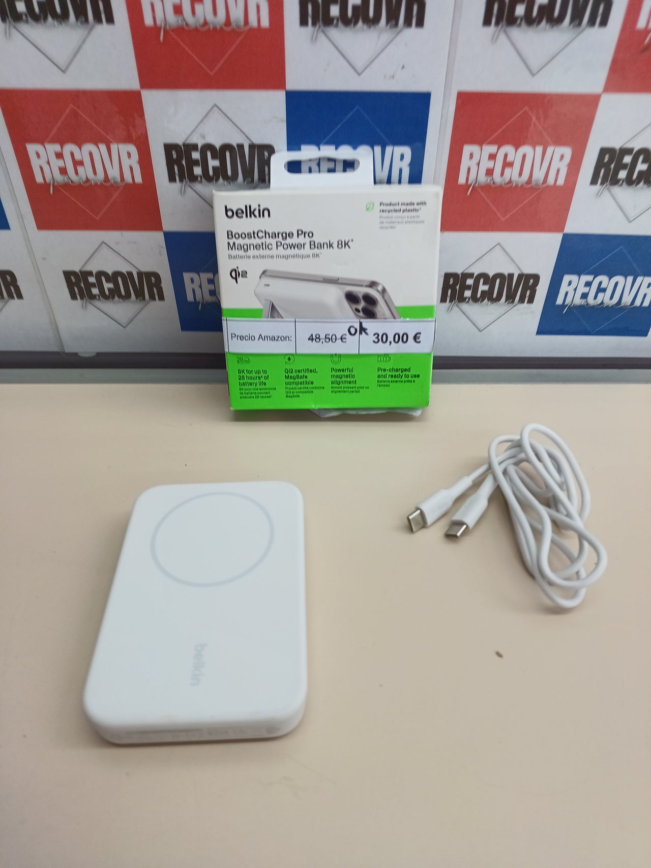 Powerbank inalámbrica 8000 mAh Qi2 con soporte - Belkin