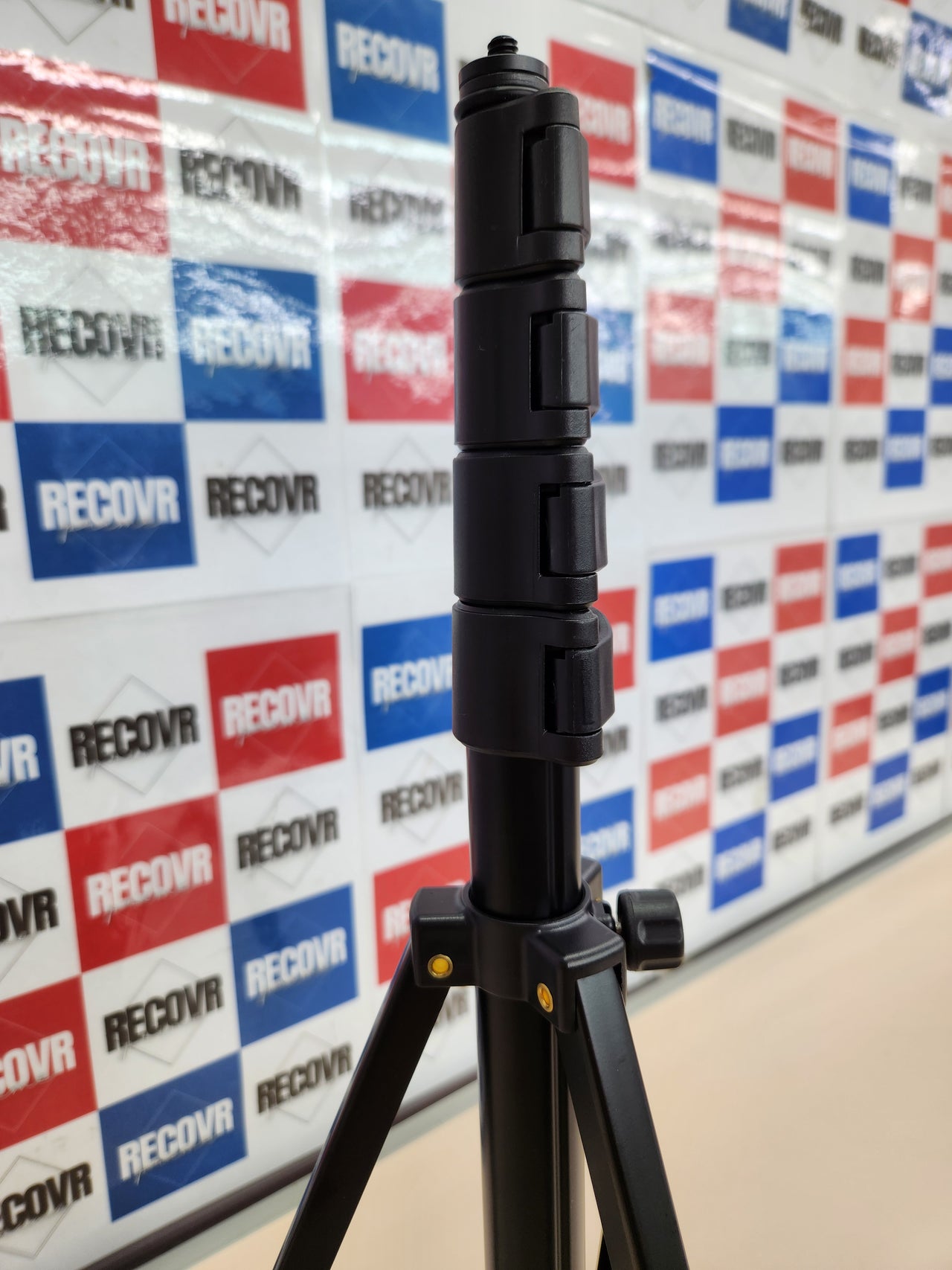 Tripode para Movil 172cm Victiv