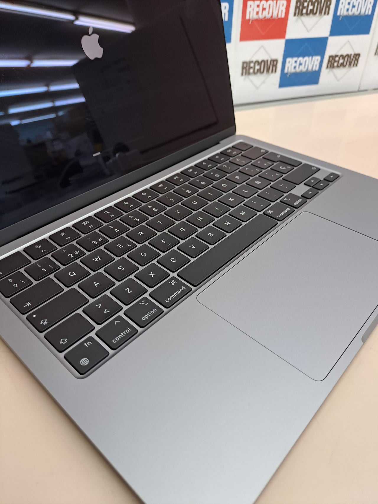 MacBook Air M3 24GB 512GB SSD Apple