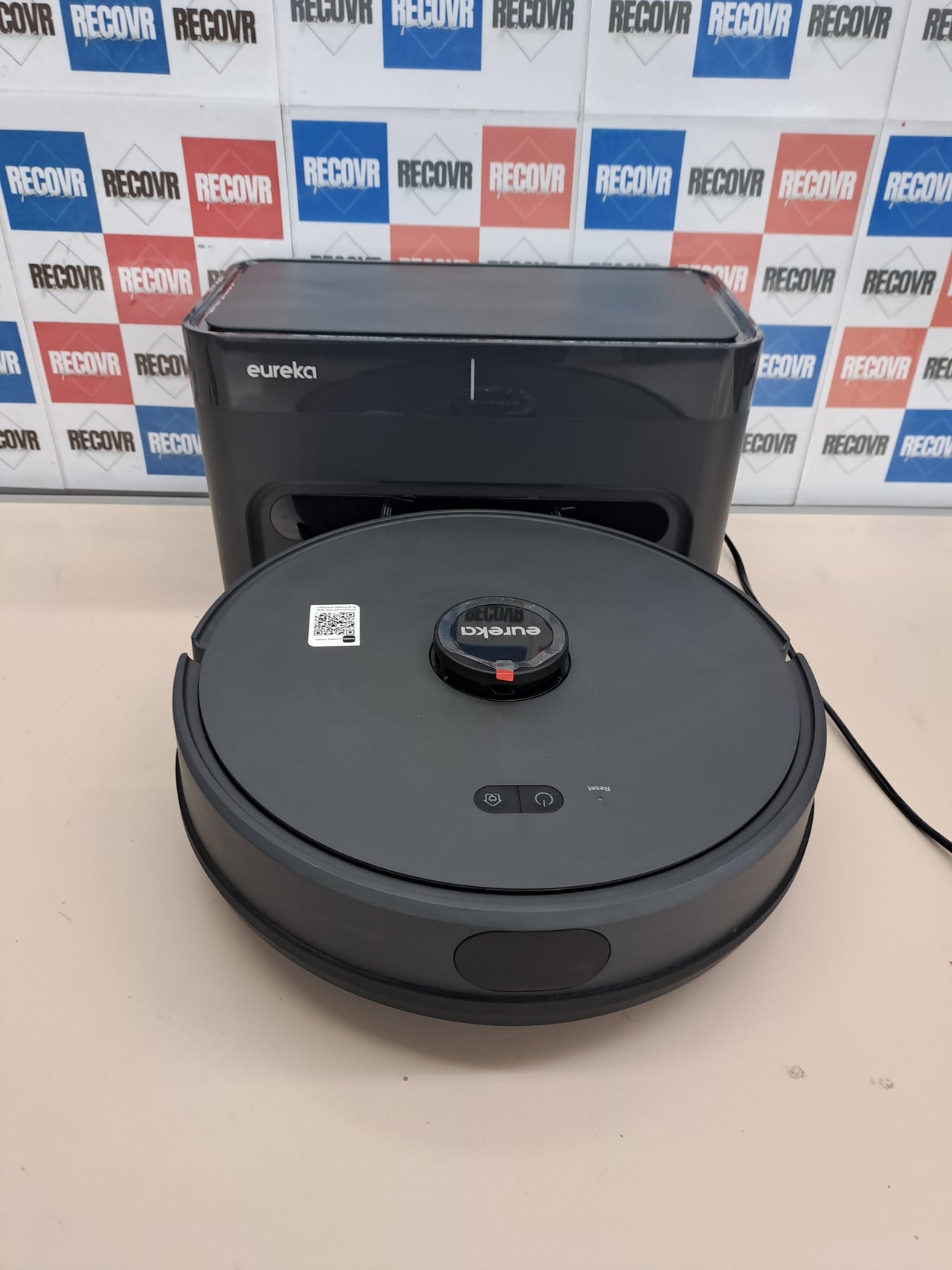 Robot aspirador Eureka E6 Plus