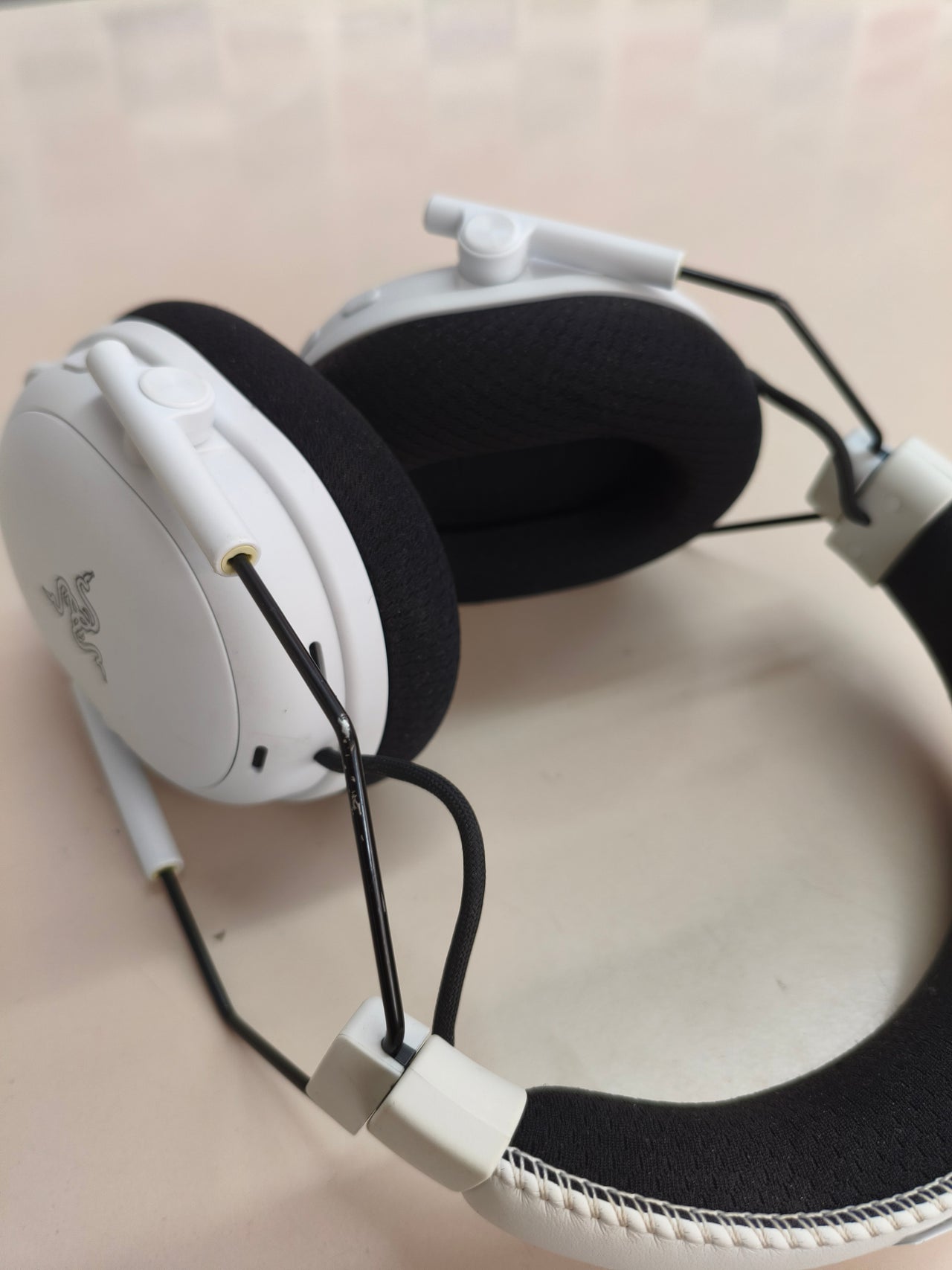Razer BlackShark V3 Pro, auriculares gaming, ANC, 50 mm, blancos