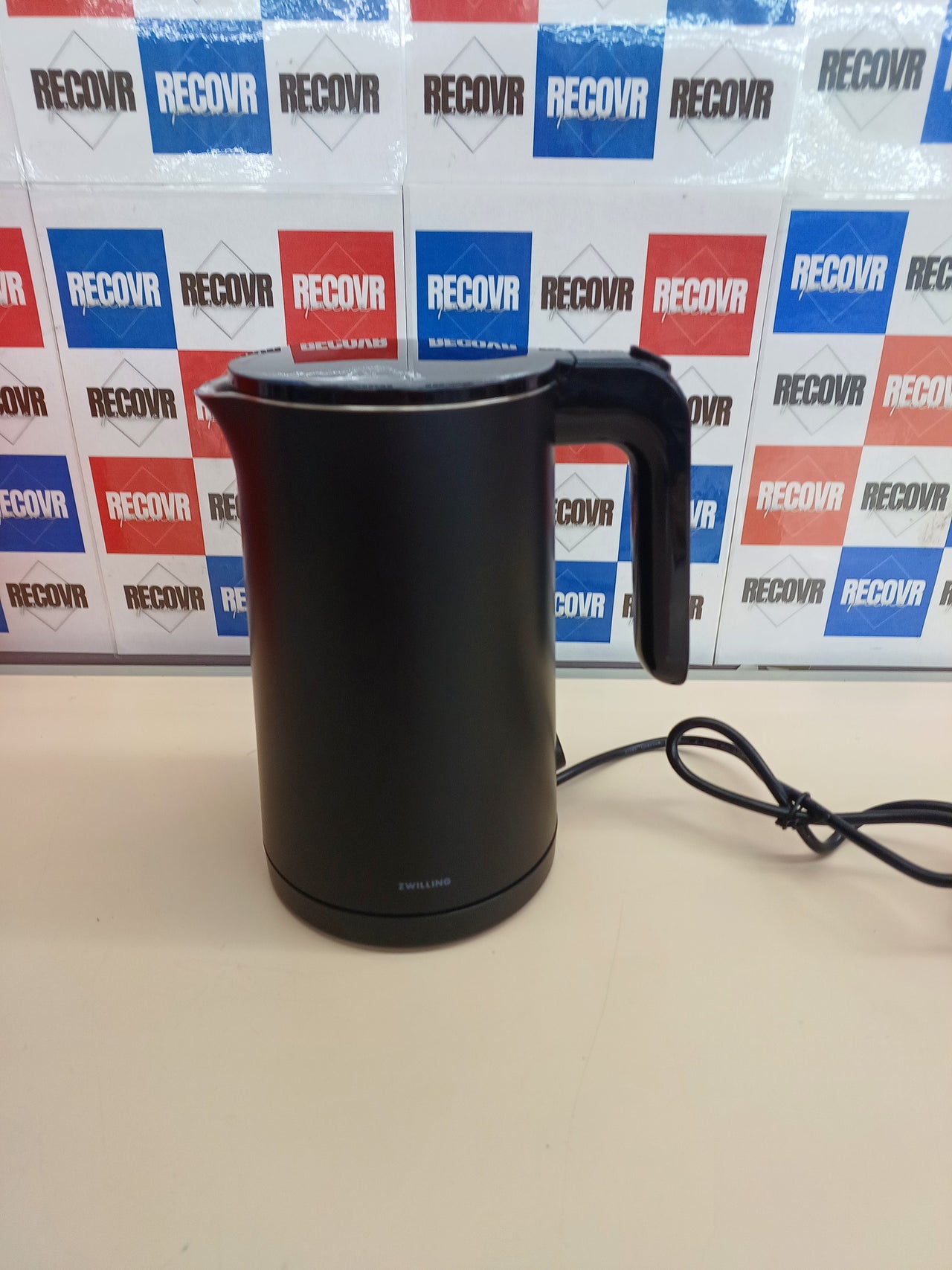 Hervidor eléctrico 1850 W 1,0 L acero negro antical – ZWILLING ENFINIGY