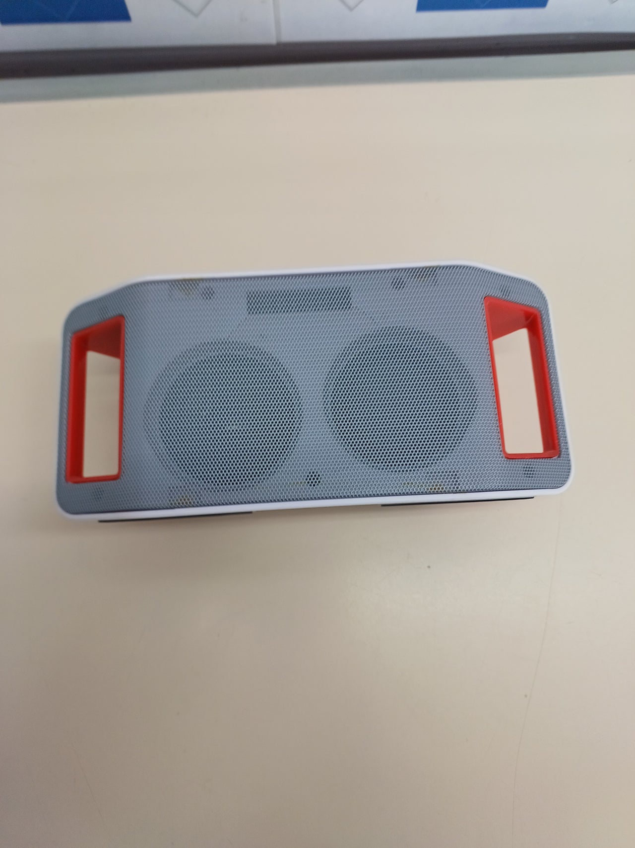 Altavoz Bluetooth con USB, microSD y radio blanco - Sveon SON36_02