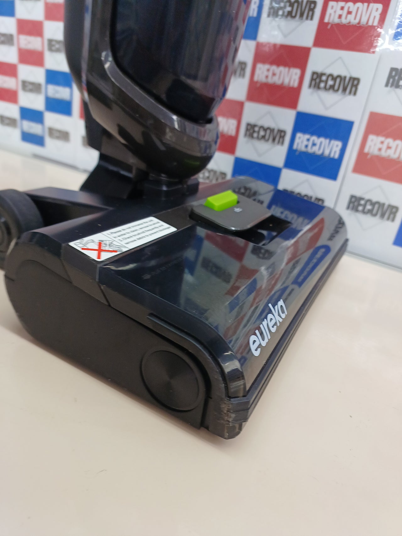 Aspiradora fregona sin cable 30 min autolimpieza Eureka