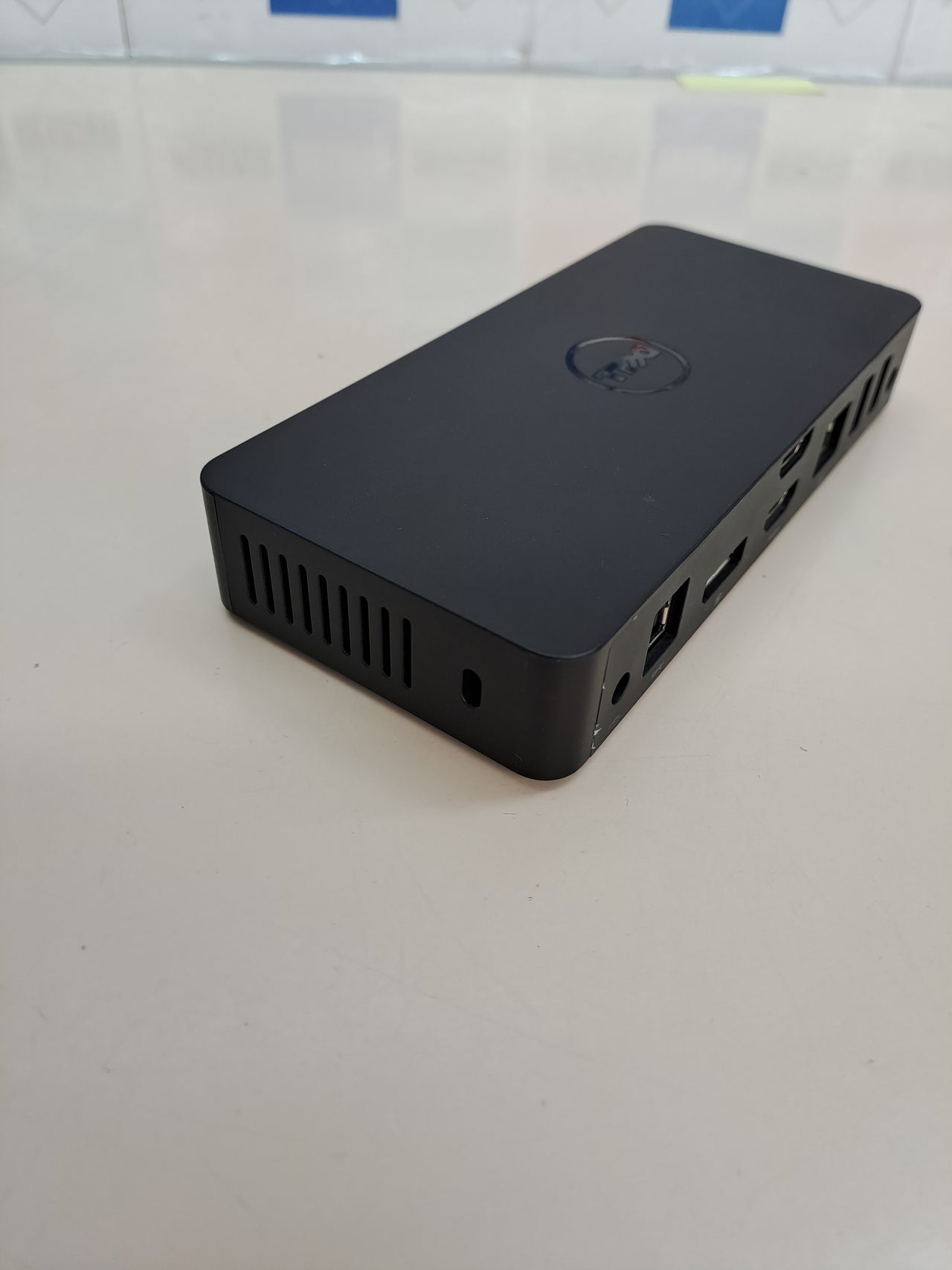 Base de carga universal Dell D3100 con triple pantalla USB 3.0
