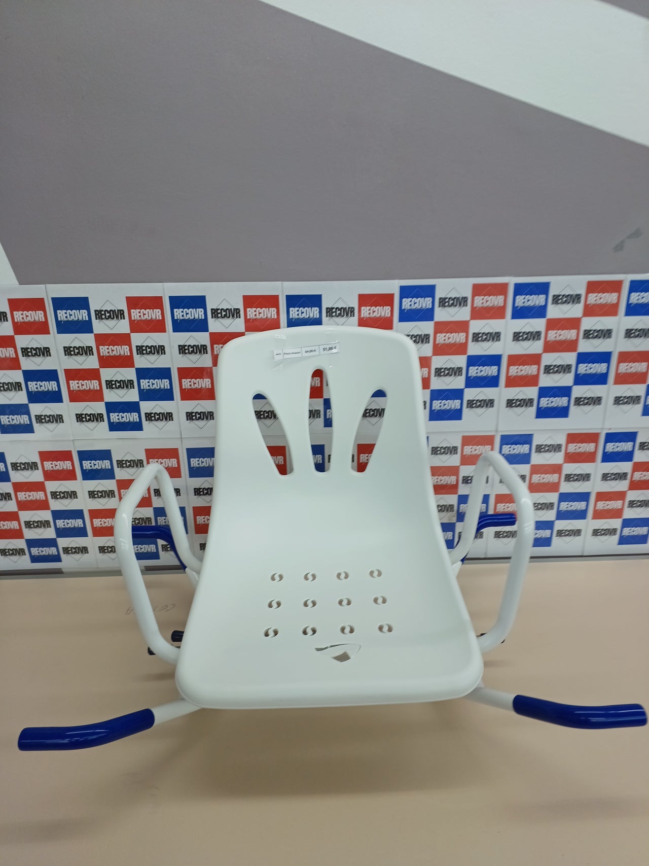 Mobiclinic, Silla de baño giratoria, Lago, Reposabrazos y Respaldo, Giro 360º, Anatómica, Marca española, Resistente al Agua, para Personas Mayores, con discapacidad o Movilidad Reducida