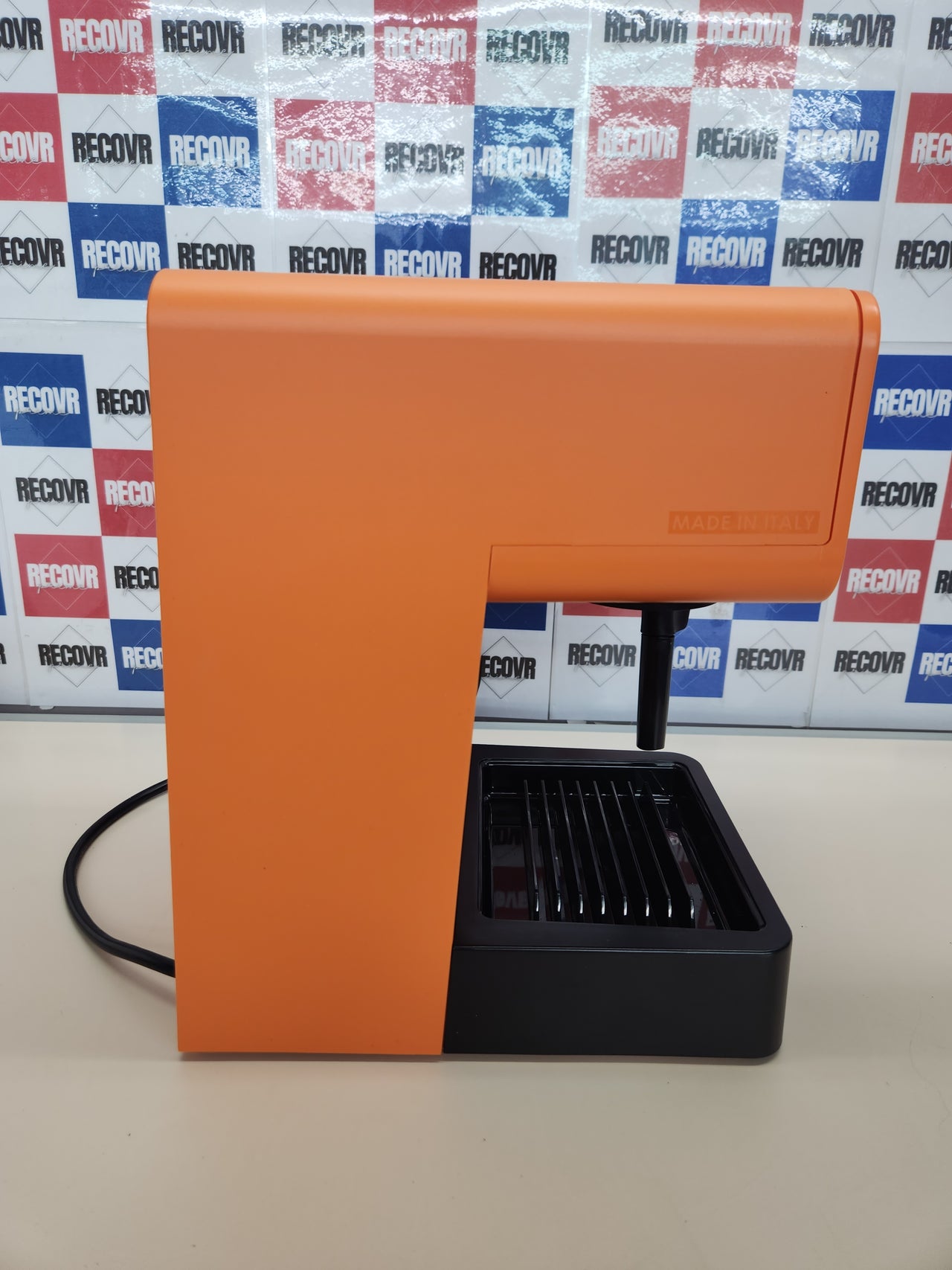 Cafetera 1900W Espresso Manual para Café Molido o Monodosis, sistema POD para Espressos Cremosos con Monodosis, Preinfusión Automática, Nuevo Modelo 2023, 100% Made in Italy Gaggia EG2109 Orange