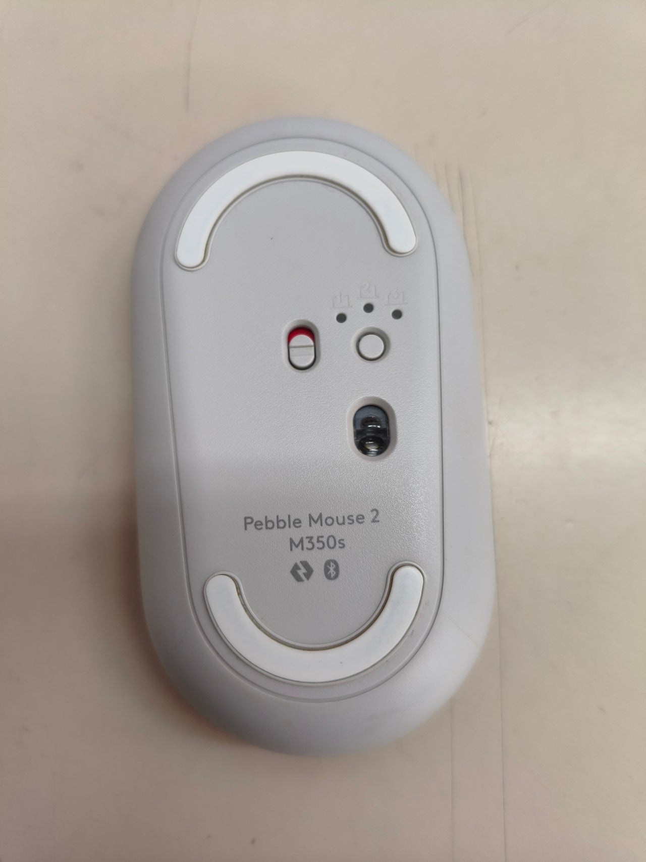 Ratón inalámbrico Logitech Pebble Mouse 2 M350s, blanco