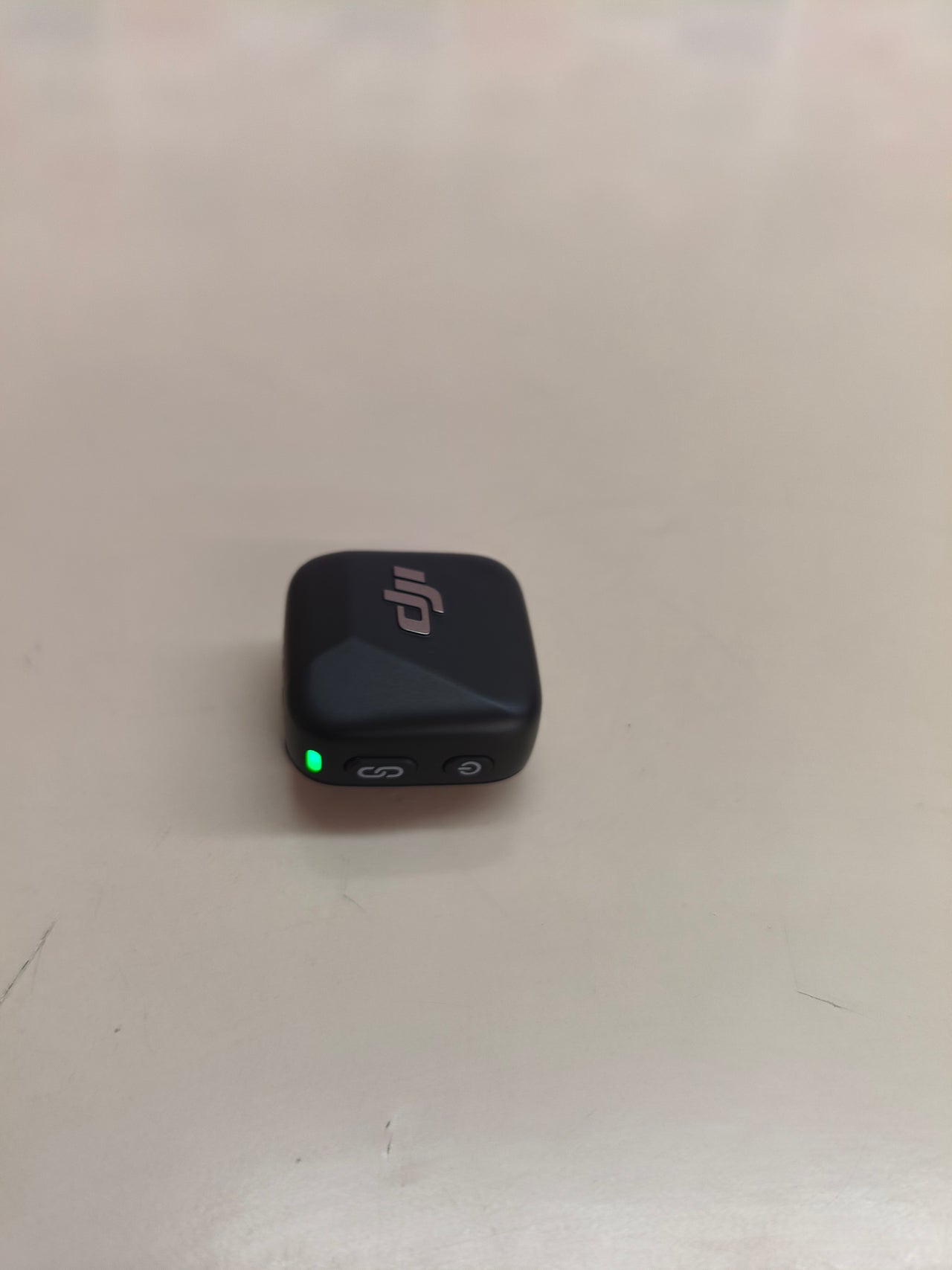 DJI Mic Mini, 2 TX + 1 RX, estuche de carga, ligero