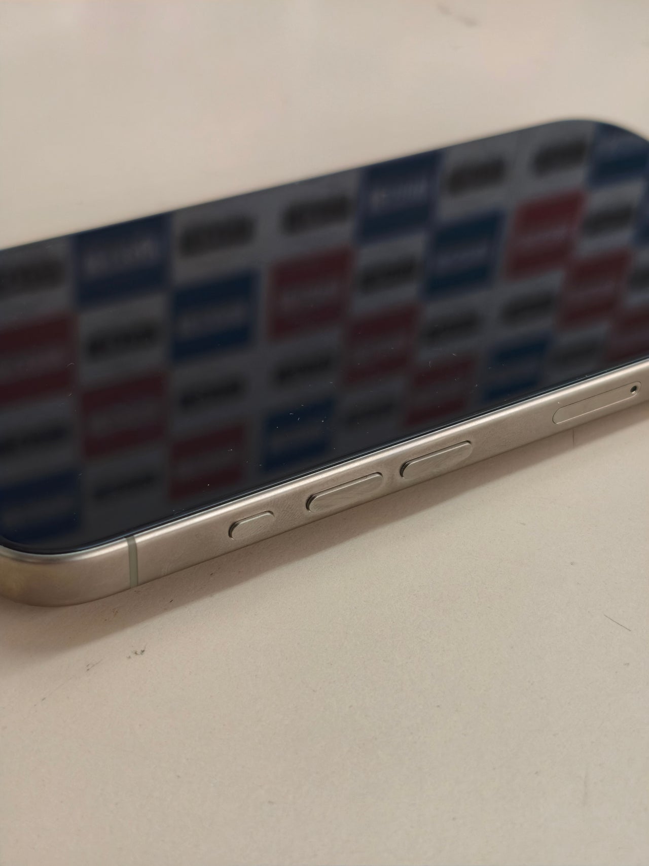 iPhone 15 Pro 128GB Natural Titanium