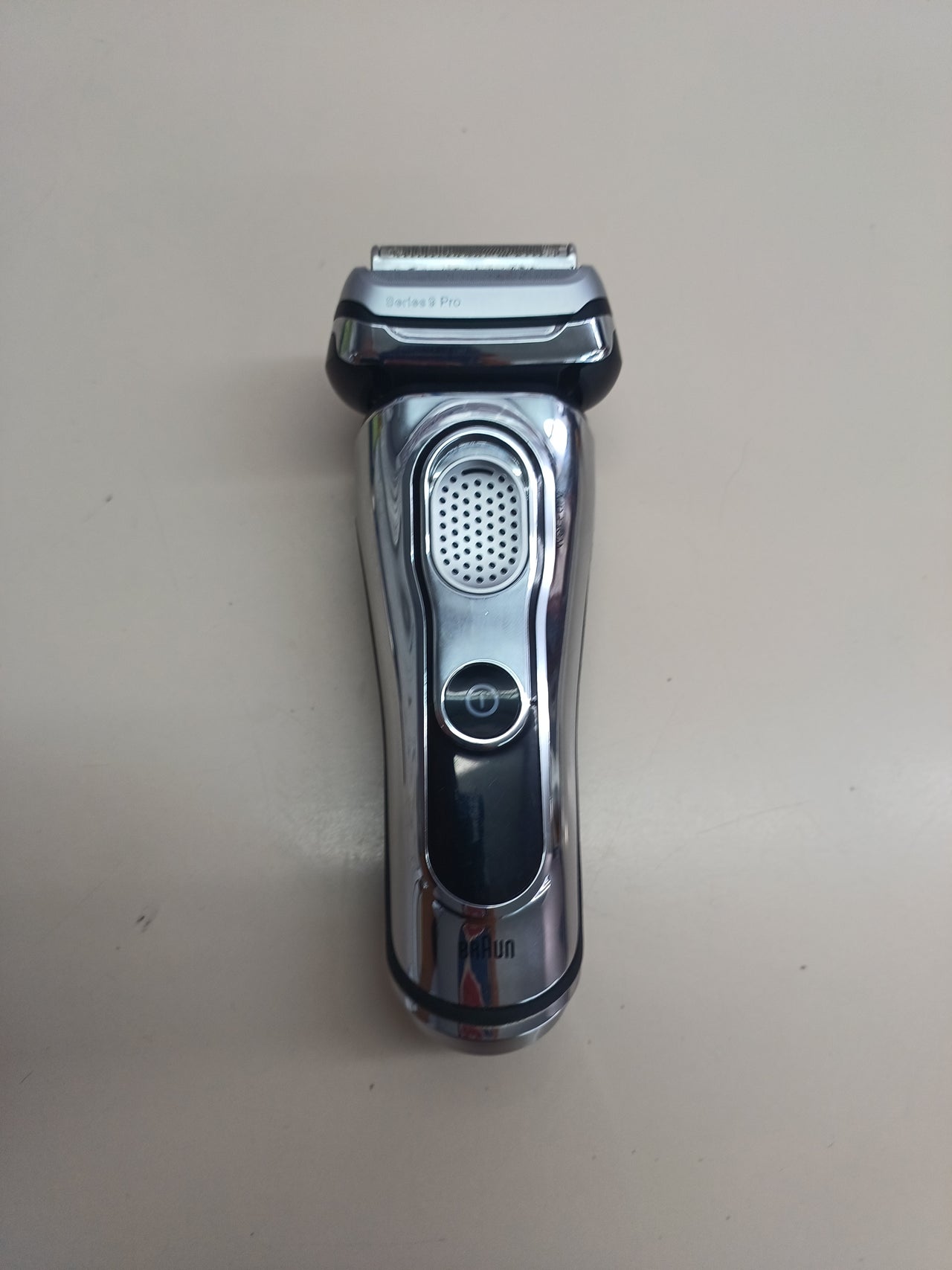 Afeitadora eléctrica húmedo/seco 60 min base viaje Braun