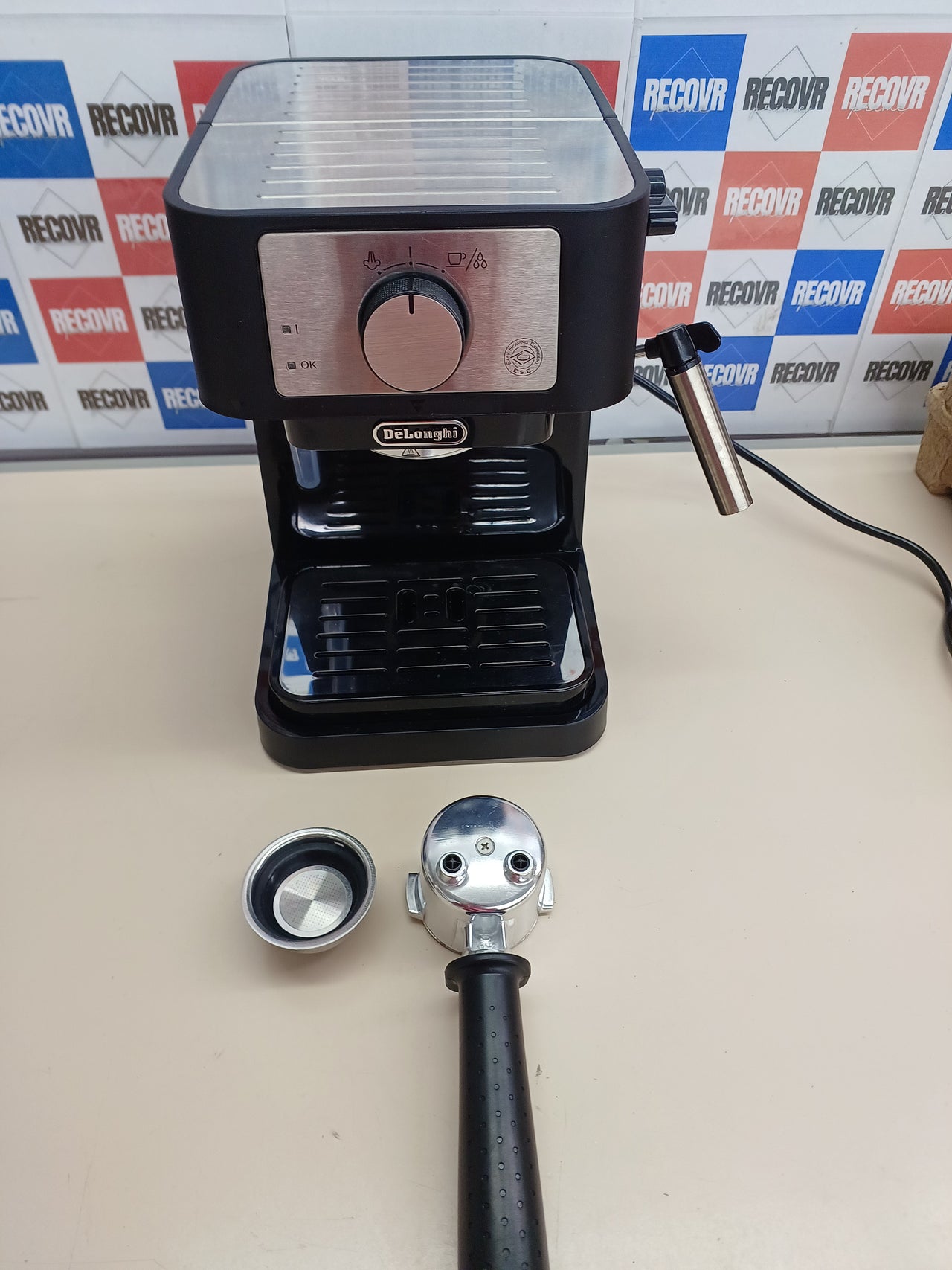 Cafetera bomba 15 bares 1 L negra/plata - De'Longhi Stilosa Premium