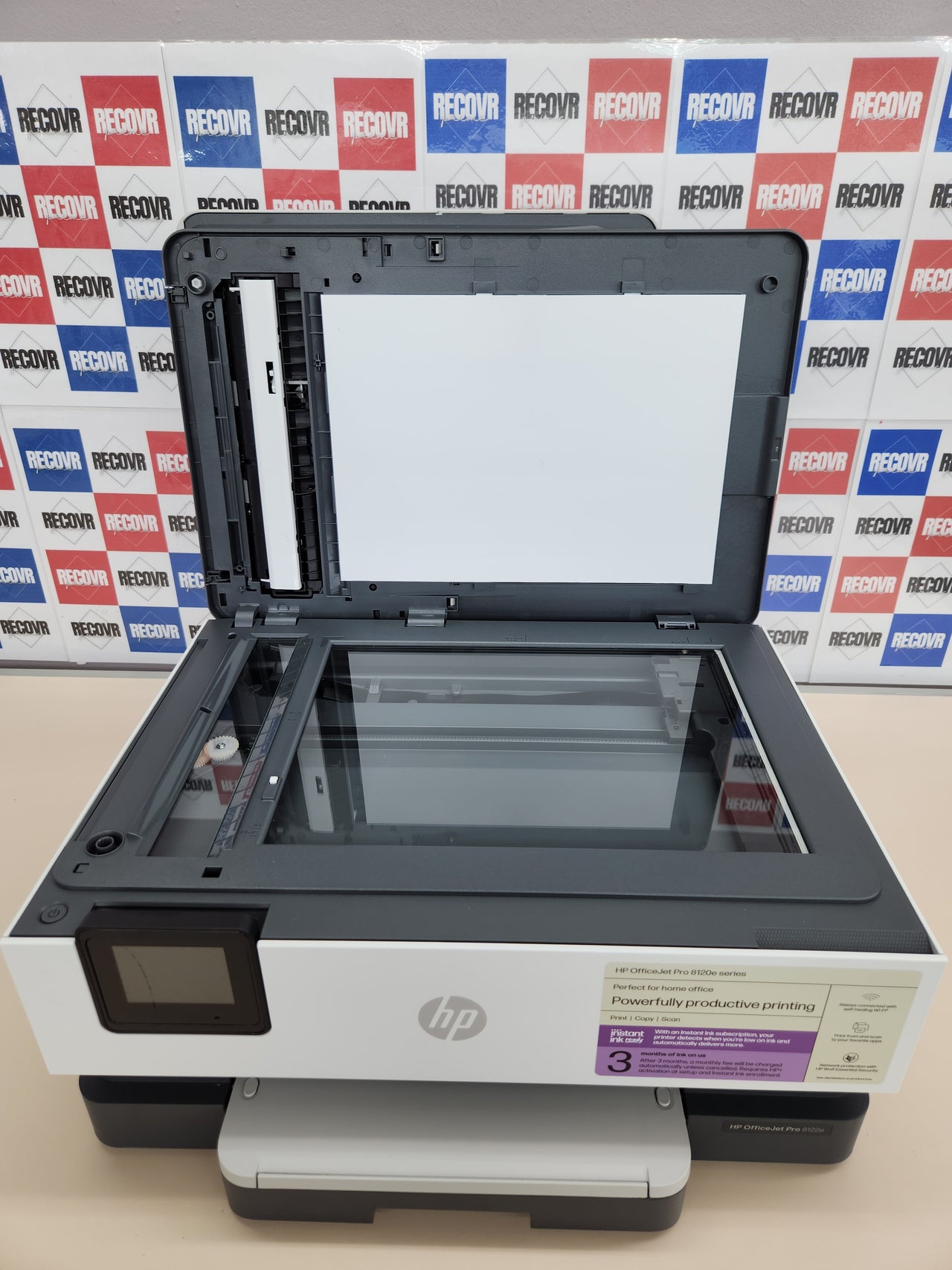 Impresora multifunción profesional de tinta, Copia, Escáner, Mobile Fax, Wi-Fi, 3 meses de impresión Instant Ink con HP+ HP OfficeJet Pro 8122e