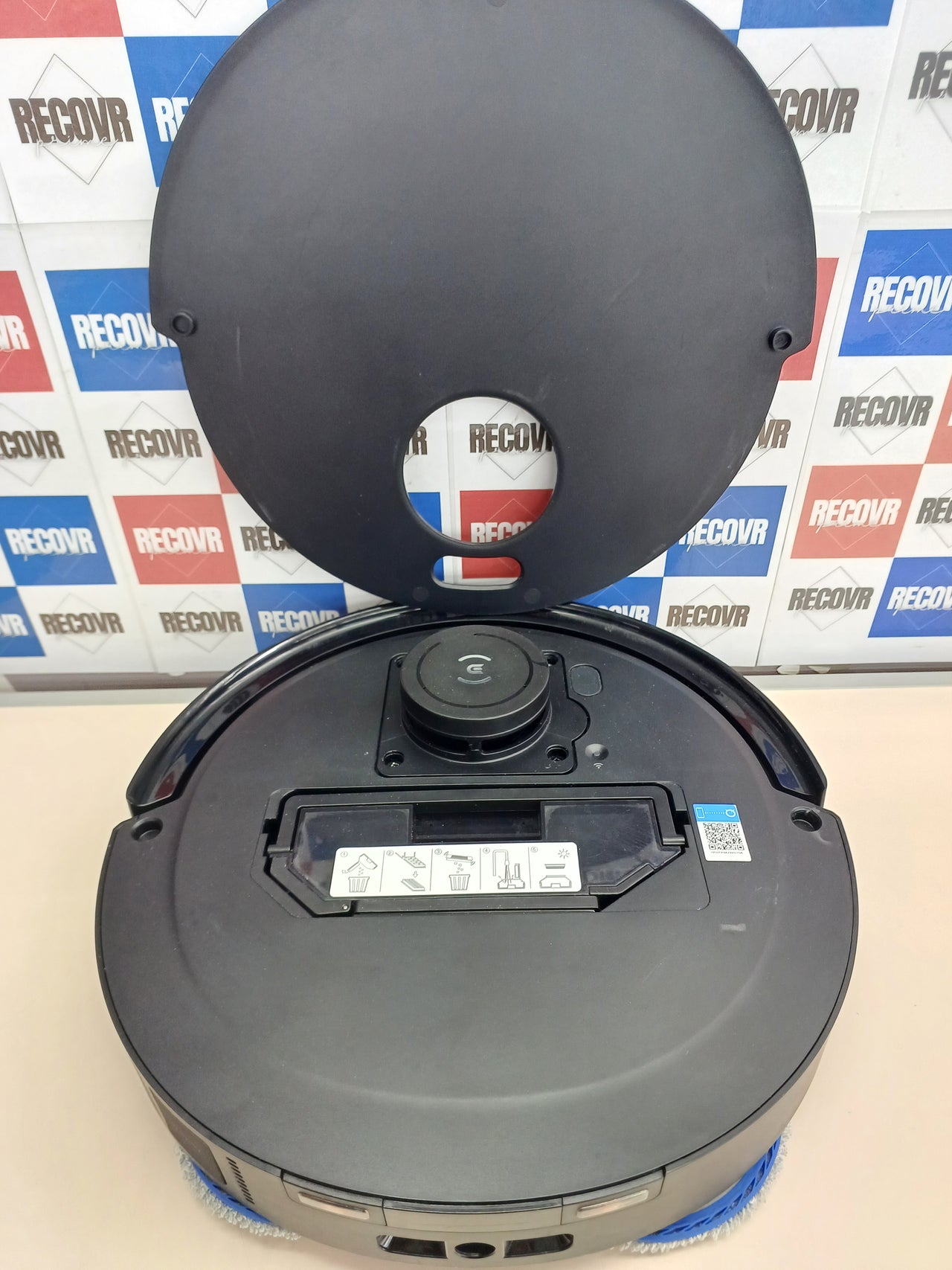 Robot aspirador 11000Pa IA fregado bordes T30S Ecovacs.