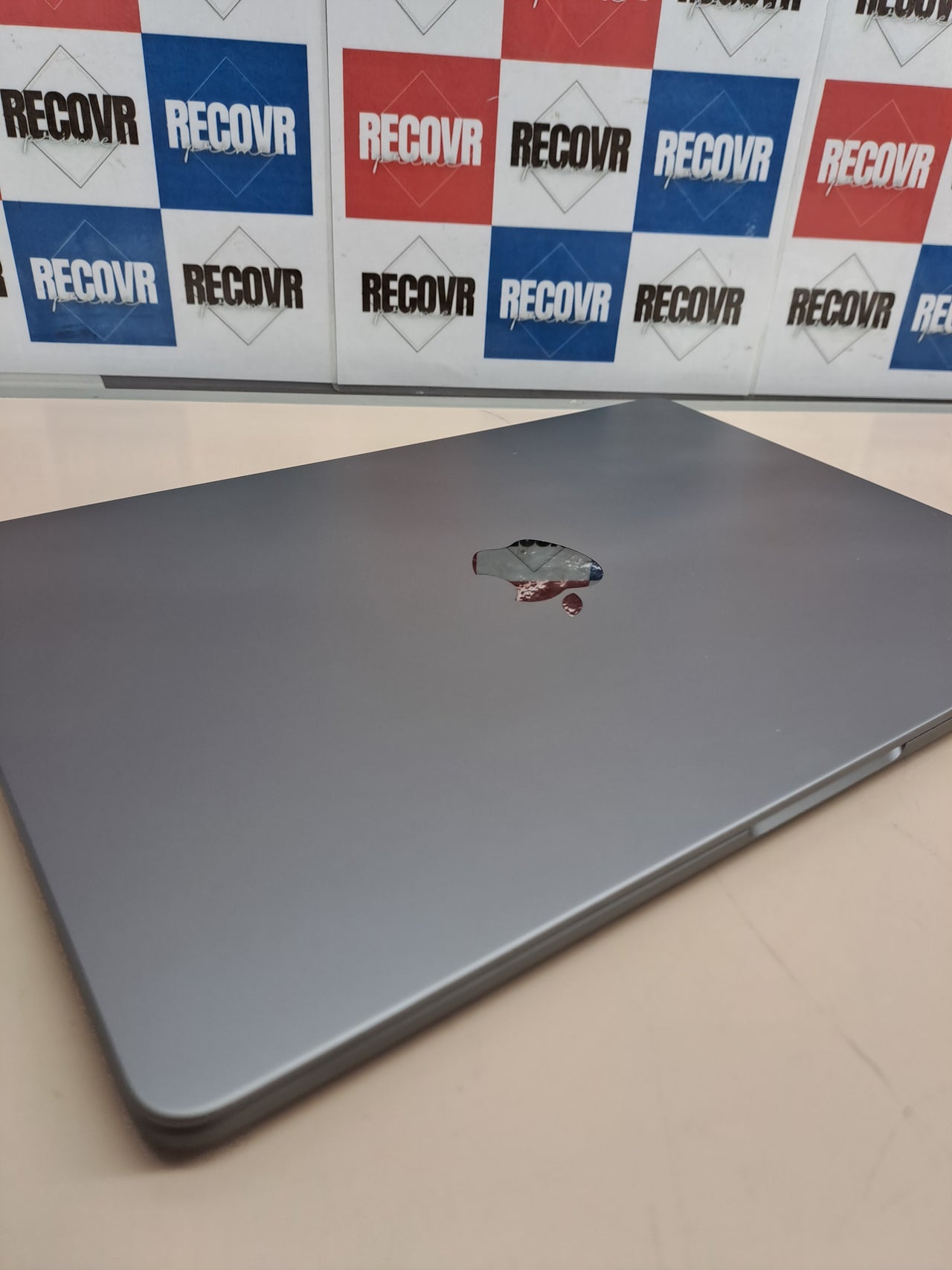 MacBook Air M3 24GB 512GB SSD Apple