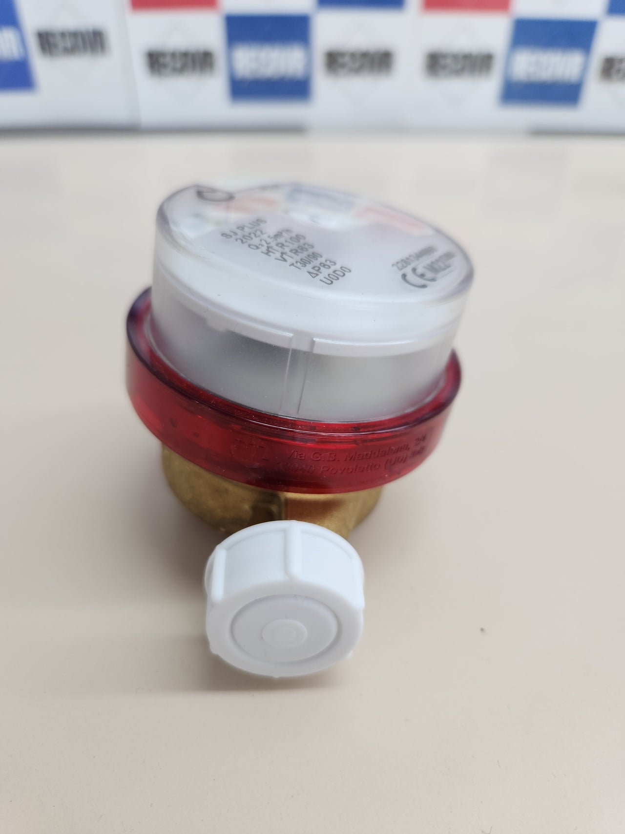 Medidor 15 mm  Agua Caliente SOMATHERM – Chorro Único, Rosca 20/27, Lectura 8 Dígitos, MID, Esfera Orientable, Sensor de Pulso