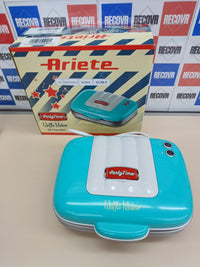 Gofrera 700W Party Time, Placa Antiadherente, Posición Vertical, Indicador Luminoso Encendido Apagado, Recogecable, AzulARIETE 1973/01