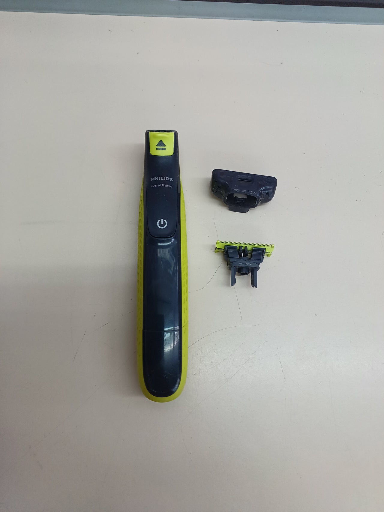Recortadora y Afeitadora Philips OneBlade 360 QP2724/31