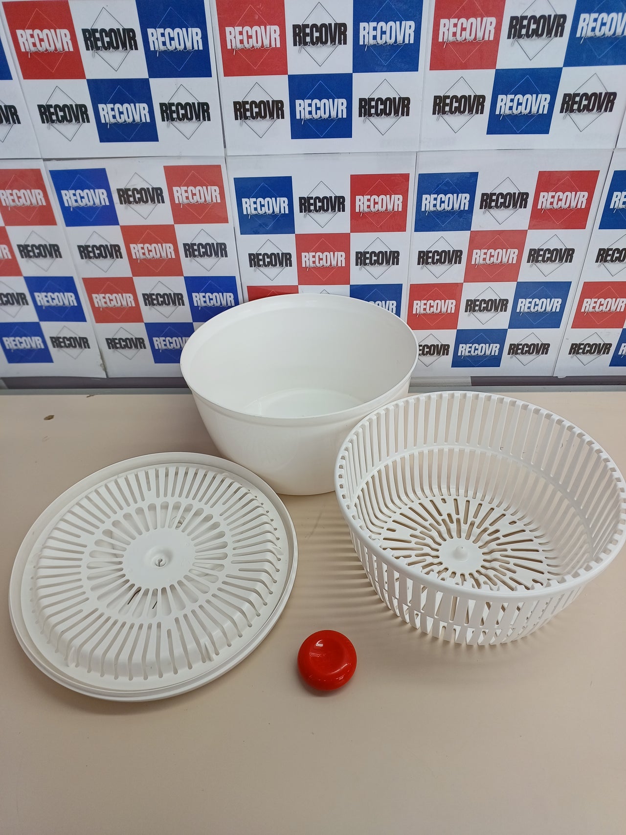 Escurridor para ensaladas y verduras con manivela, diseño Innovador con rejilla de evacuación de agua y bol-ensaladera, eficaz y fácil de usar con el asa de tirar Moulinex Escurridor K10101