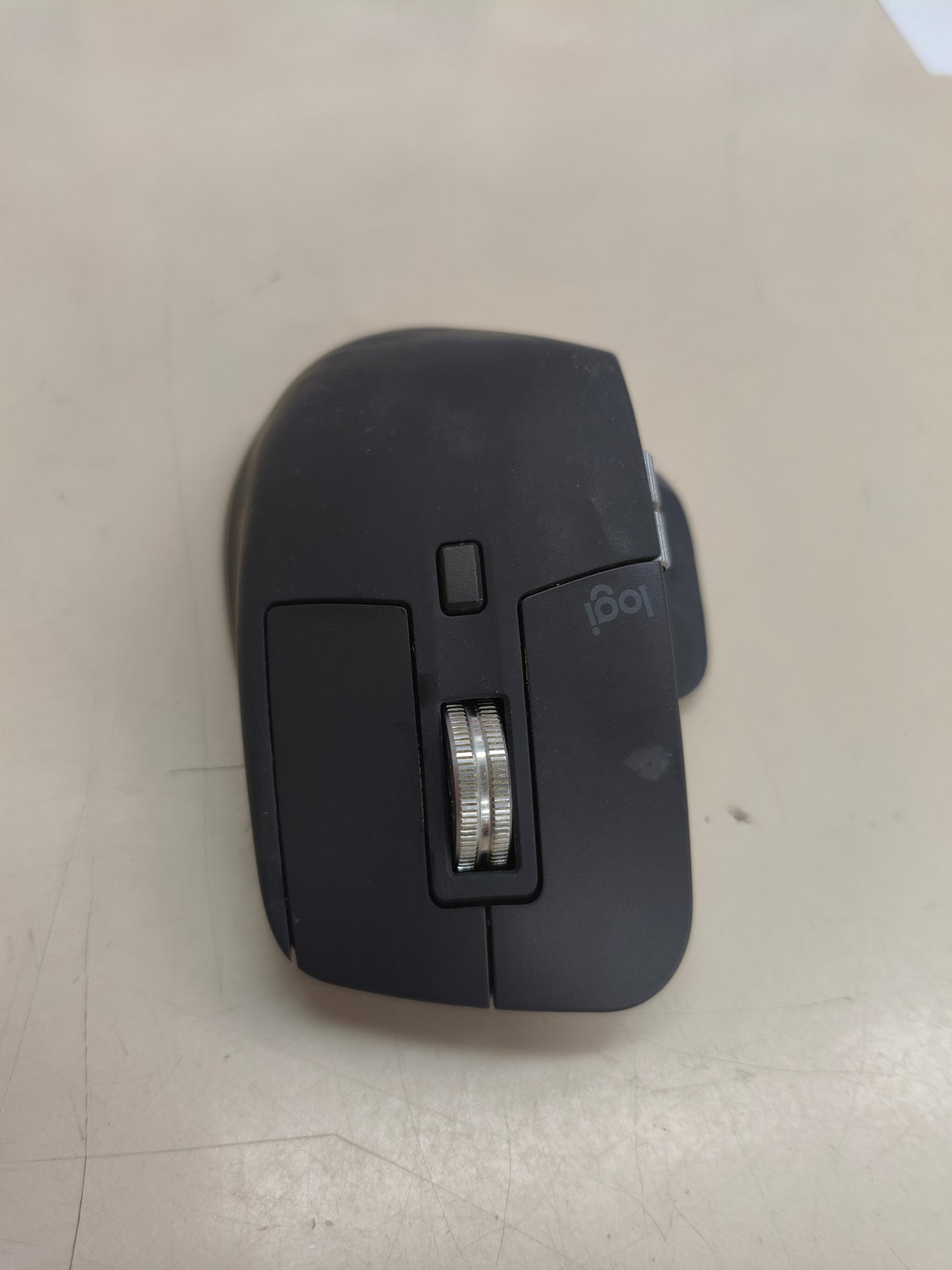 Logitech MX Master 4, ratón inalámbrico ergonómico