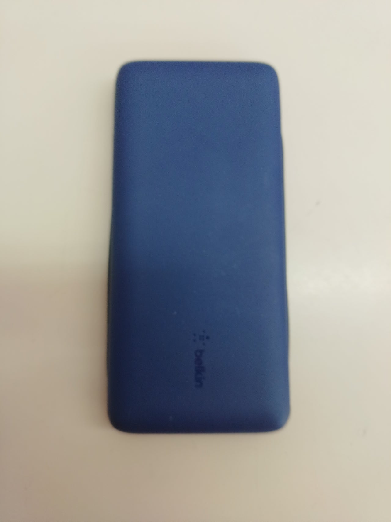 Powerbank 10 000 mAh con cables integrados USB-C/Lightning - Belkin