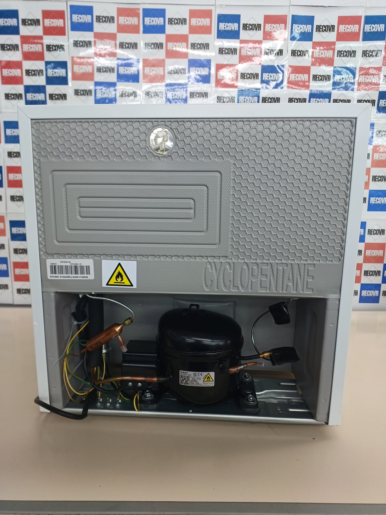 Comfee' RCD50WH2(E) Mini Frigorífico 43L47x45 x 49 cm