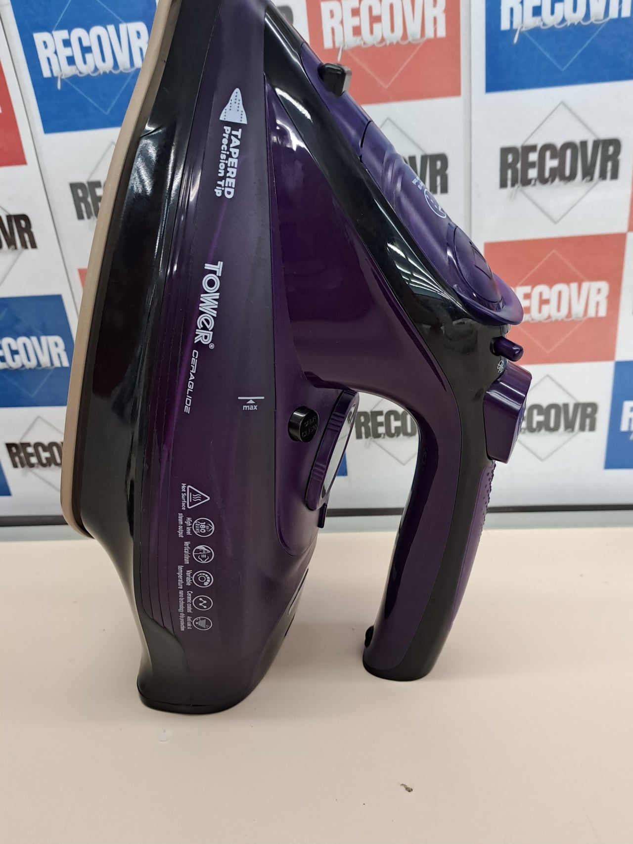 Plancha sin cable vapor 2400W cerámica Tower
