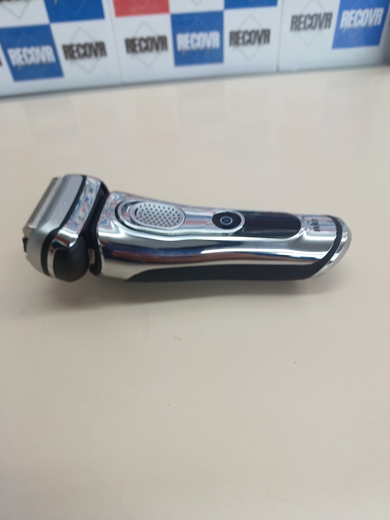 Afeitadora eléctrica húmedo/seco 60 min base viaje Braun