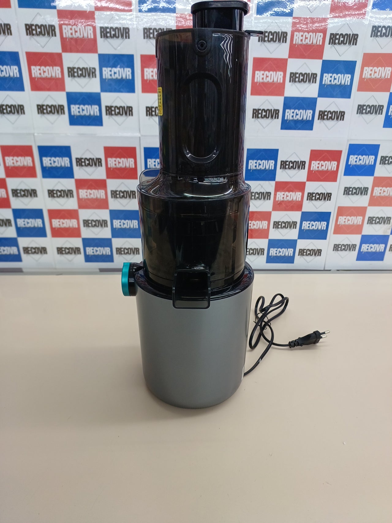 Licuadora Prensa Fría Cecotec Juice&Live 1500 Slim 200W