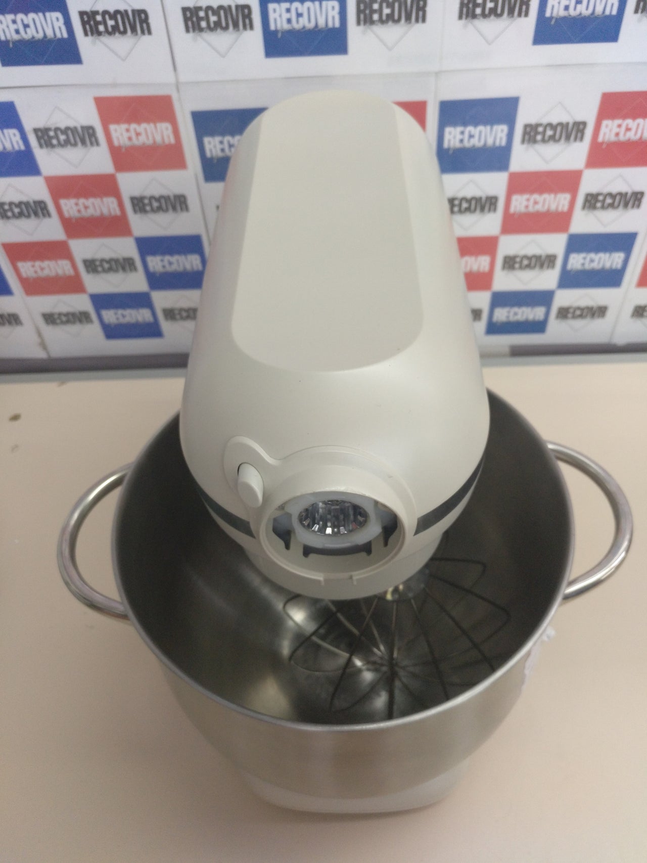 Amasadora planetaria, 2200W Max, 8 litros, 6 velocidades, Girmi IM50
