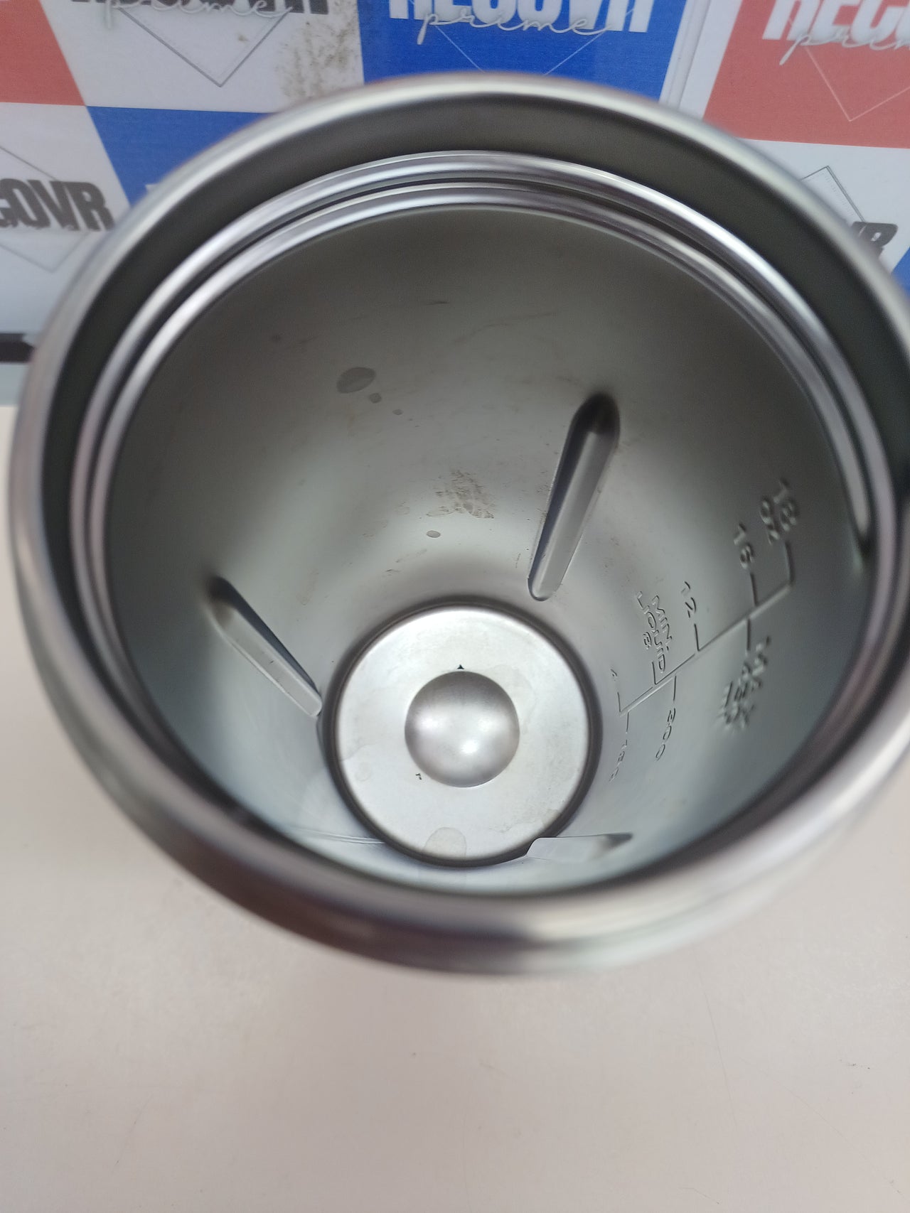 Licuadora portátil 590 ml tritura hielo USB-C Nutribullet