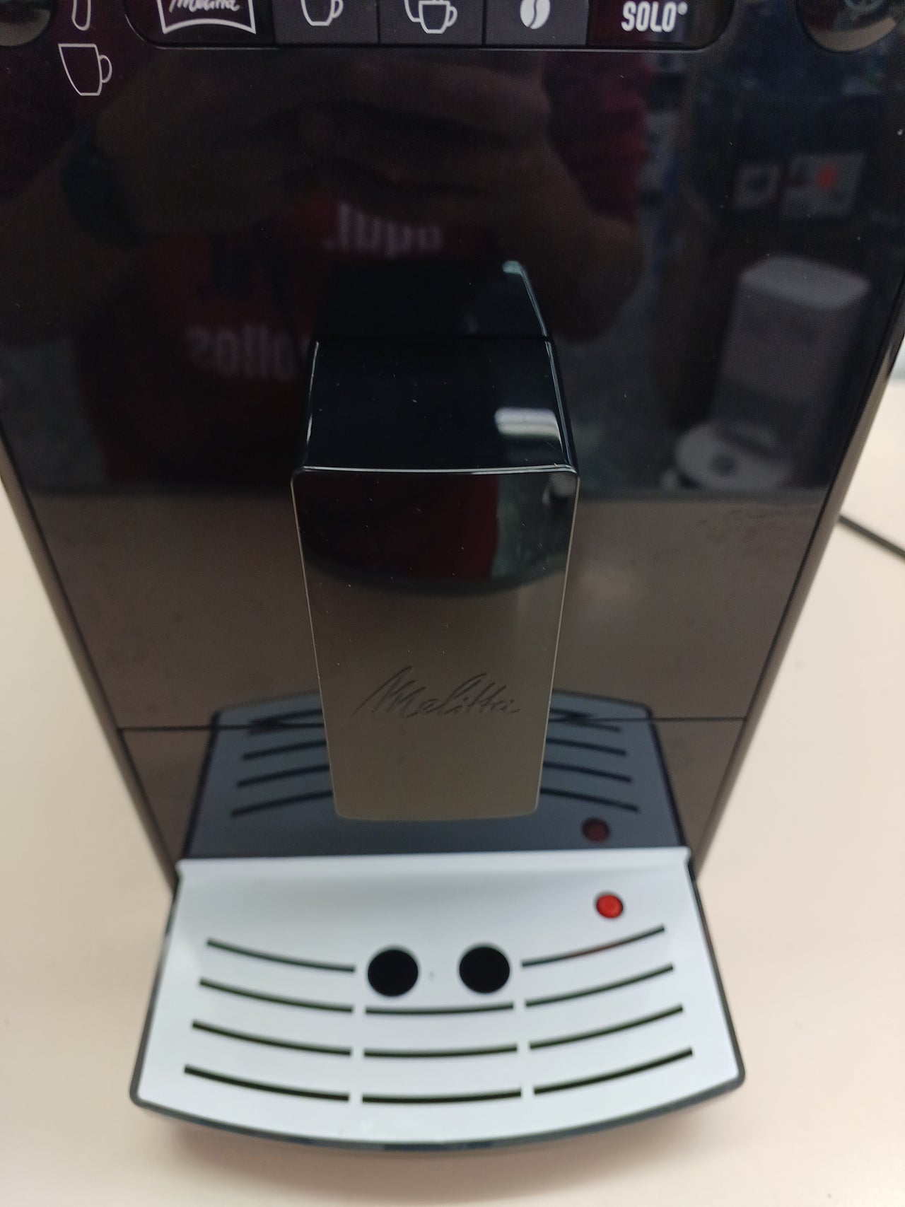 Cafetera superautomática con molinillo 15 bares – Melitta