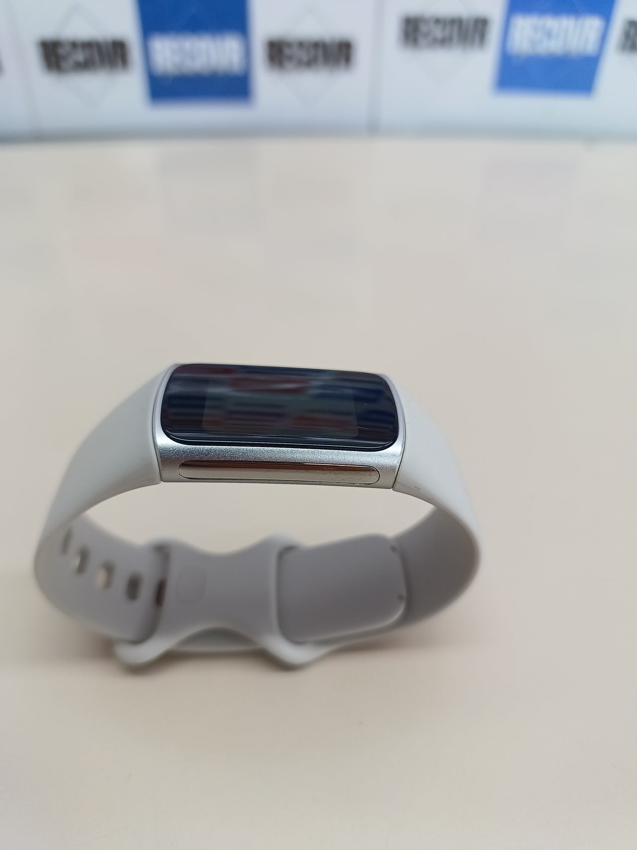 Pulsera Google Fitbit Charge 6   Google Wallet y Google Maps