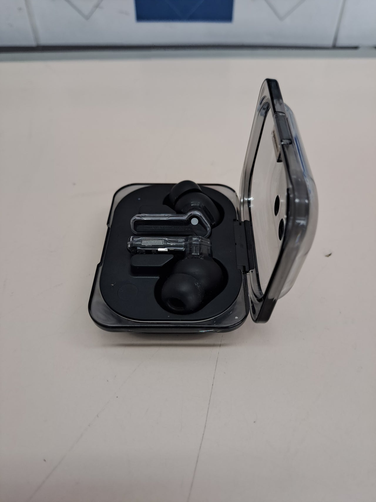 Auriculares Bluetooth ANC 42h con ChatGPT Nothing Ear