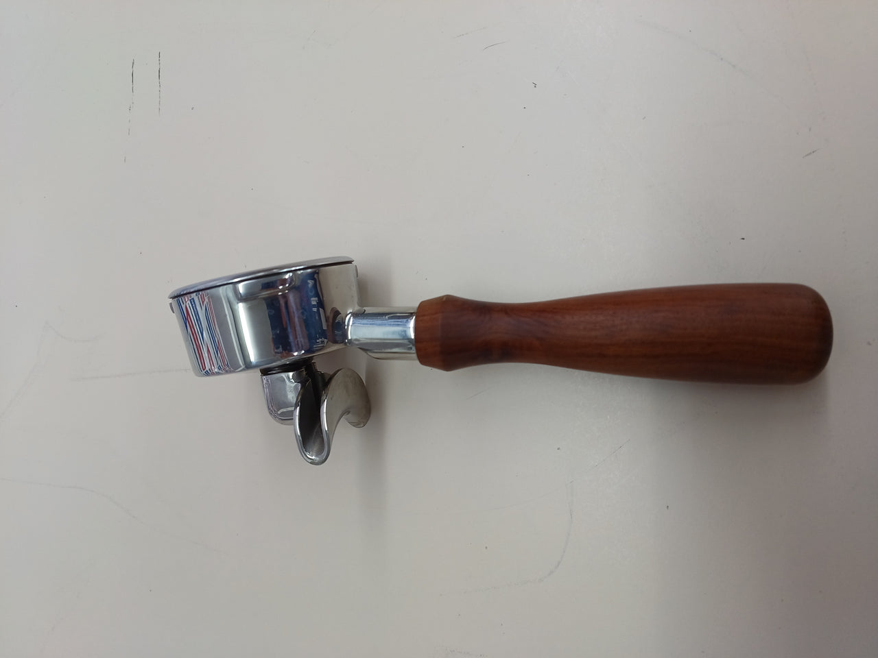 DIBTSA Portafiltro espresso de 58 mm compatible con Nuova Simonelli, boquillas dobles de 2 orejas, con cabeza de acero inoxidable y cesta de filtro y mango de madera