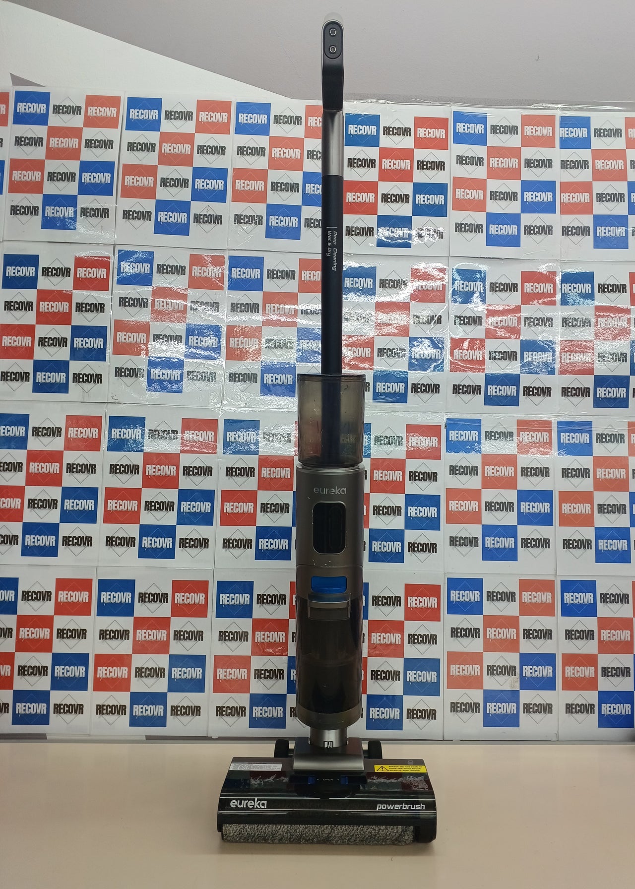 Aspirador y Fregona Eureka RapidWash NEW430