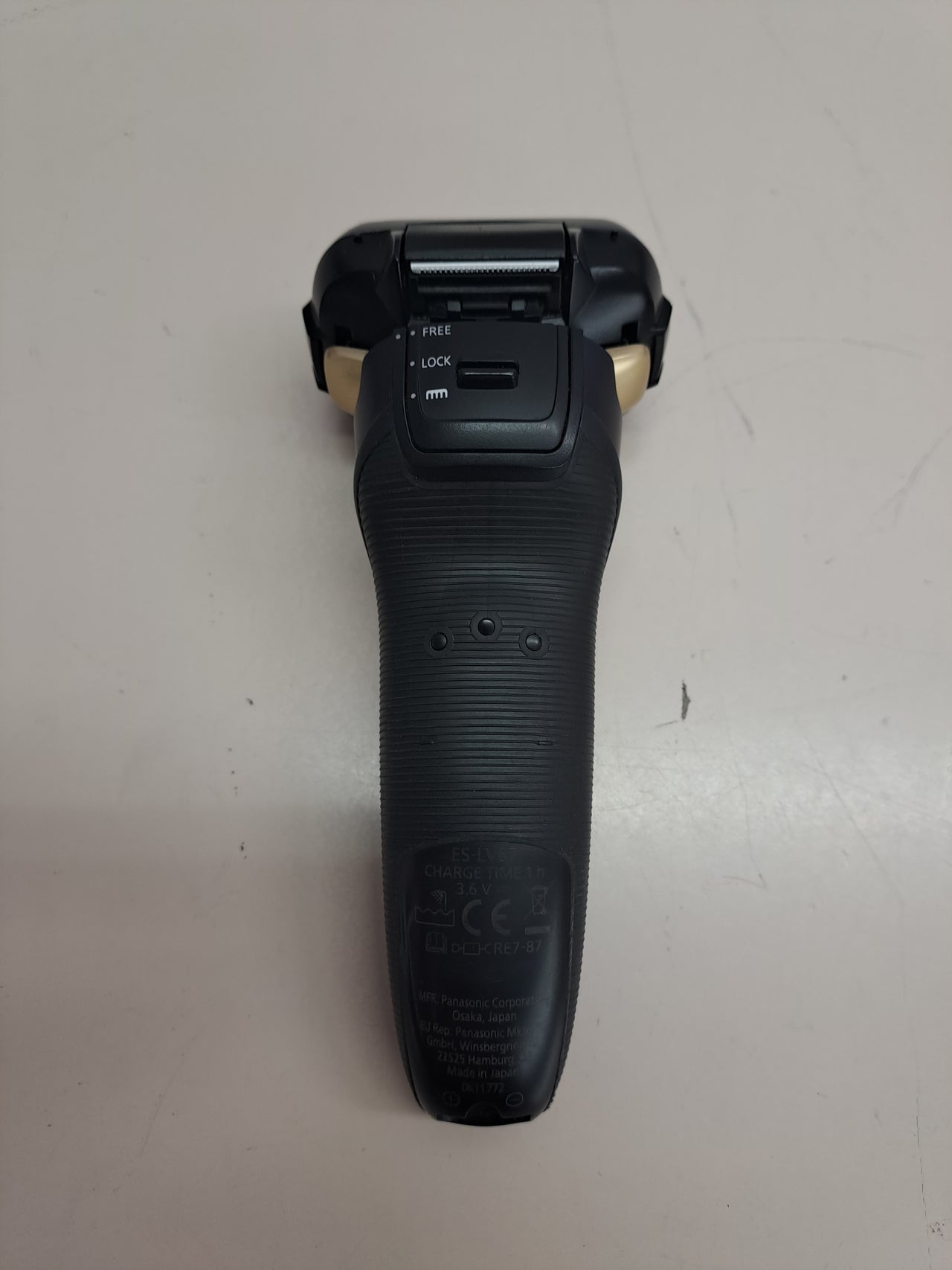 Afeitadora premium 5 hojas cabezal flexible Panasonic Series 800
