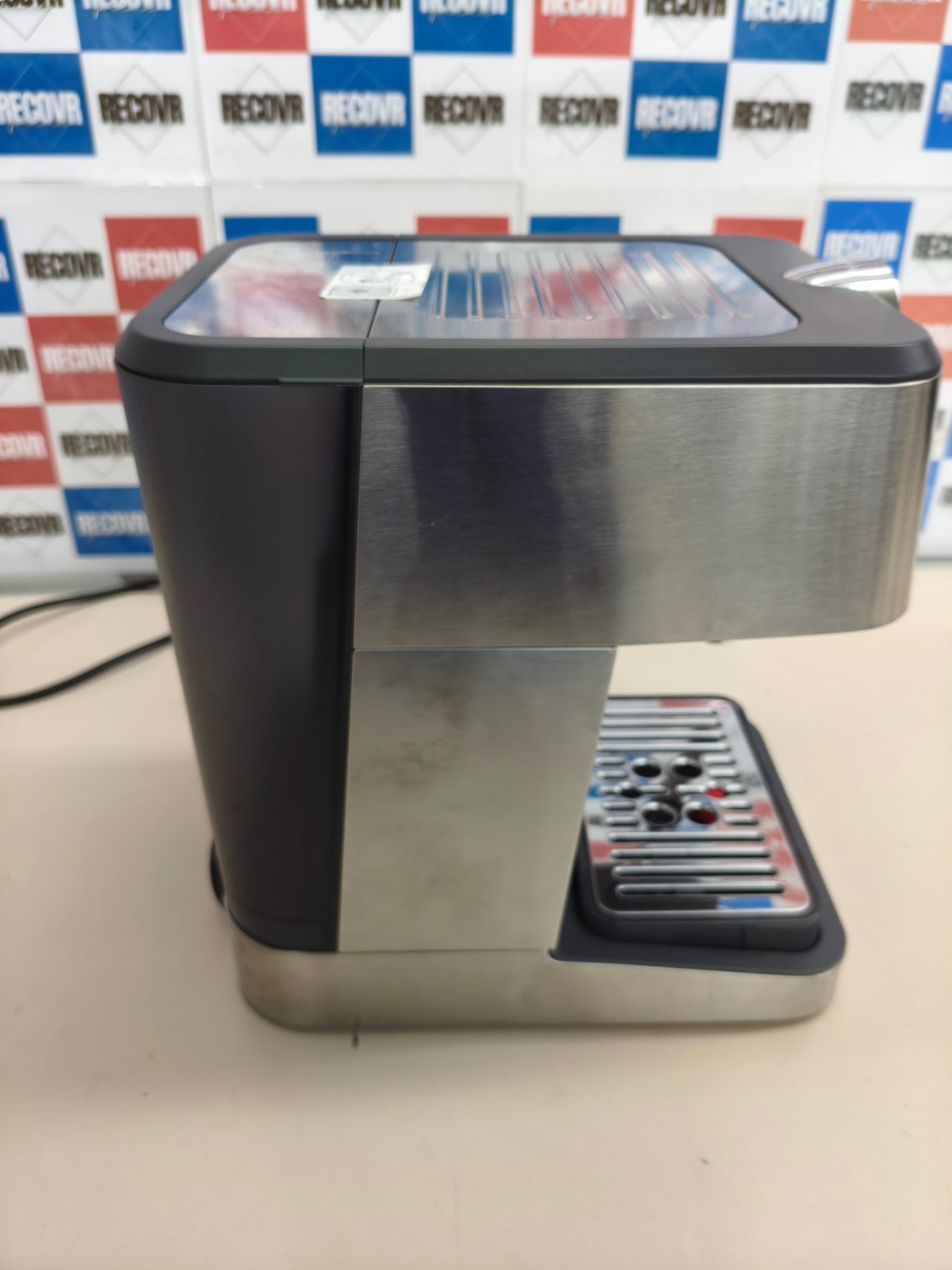 Cafetera espresso manual De’Longhi Classic con vaporizador y 15 bares